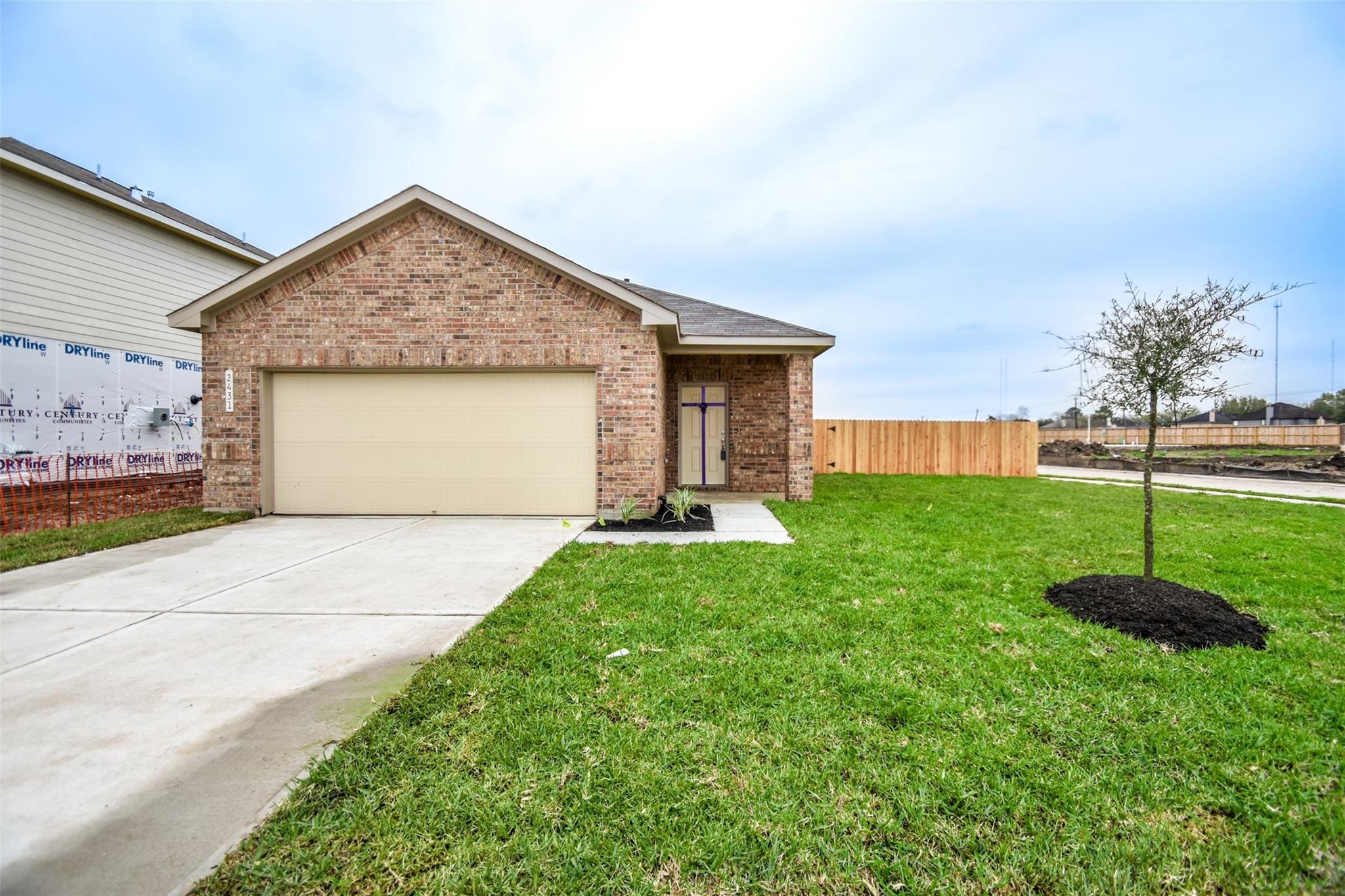 2431 Concord Terrace — photo