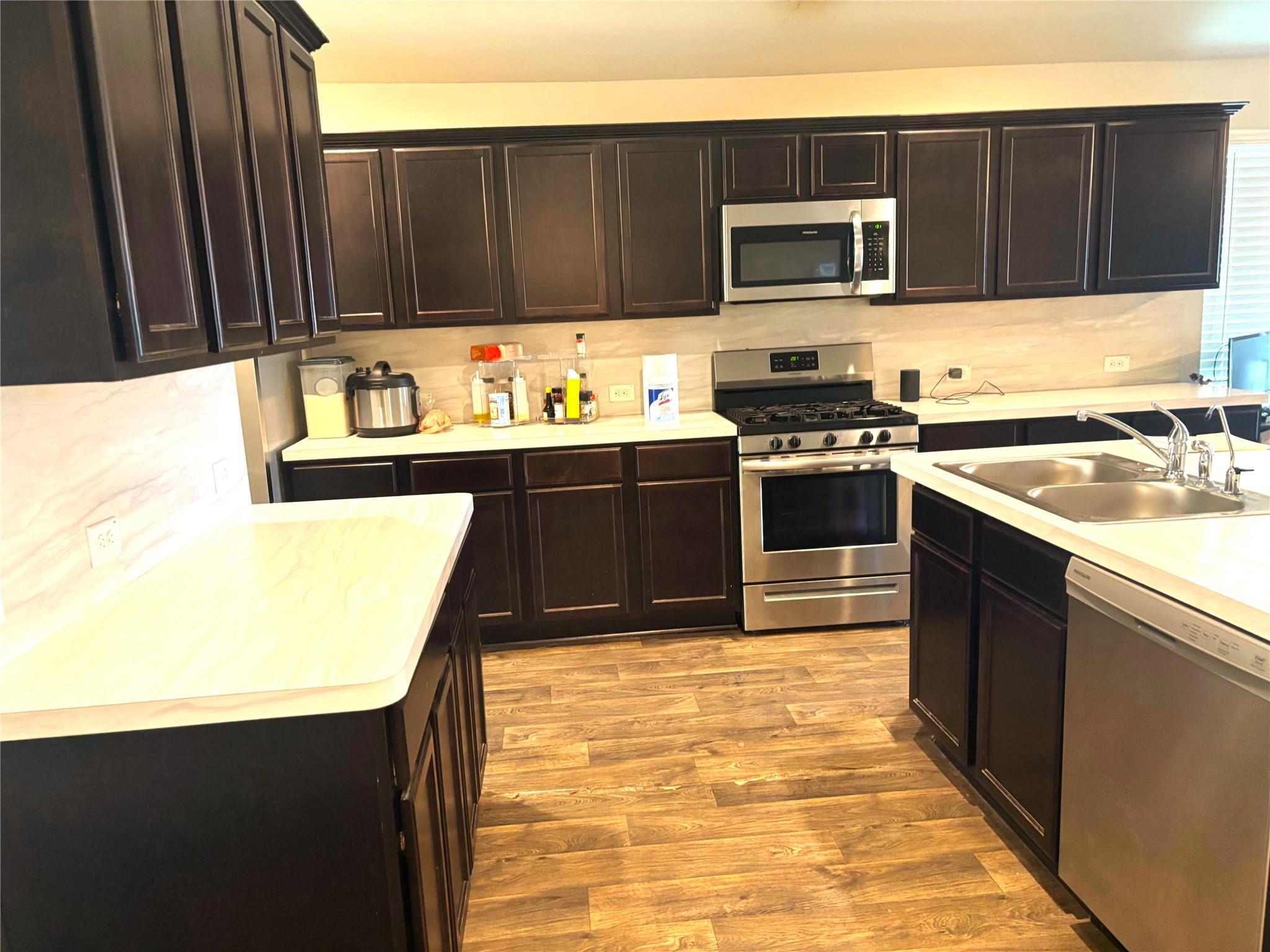 1210 roca rigida trl, CHANNELVIEW TX 77530 — photo 2