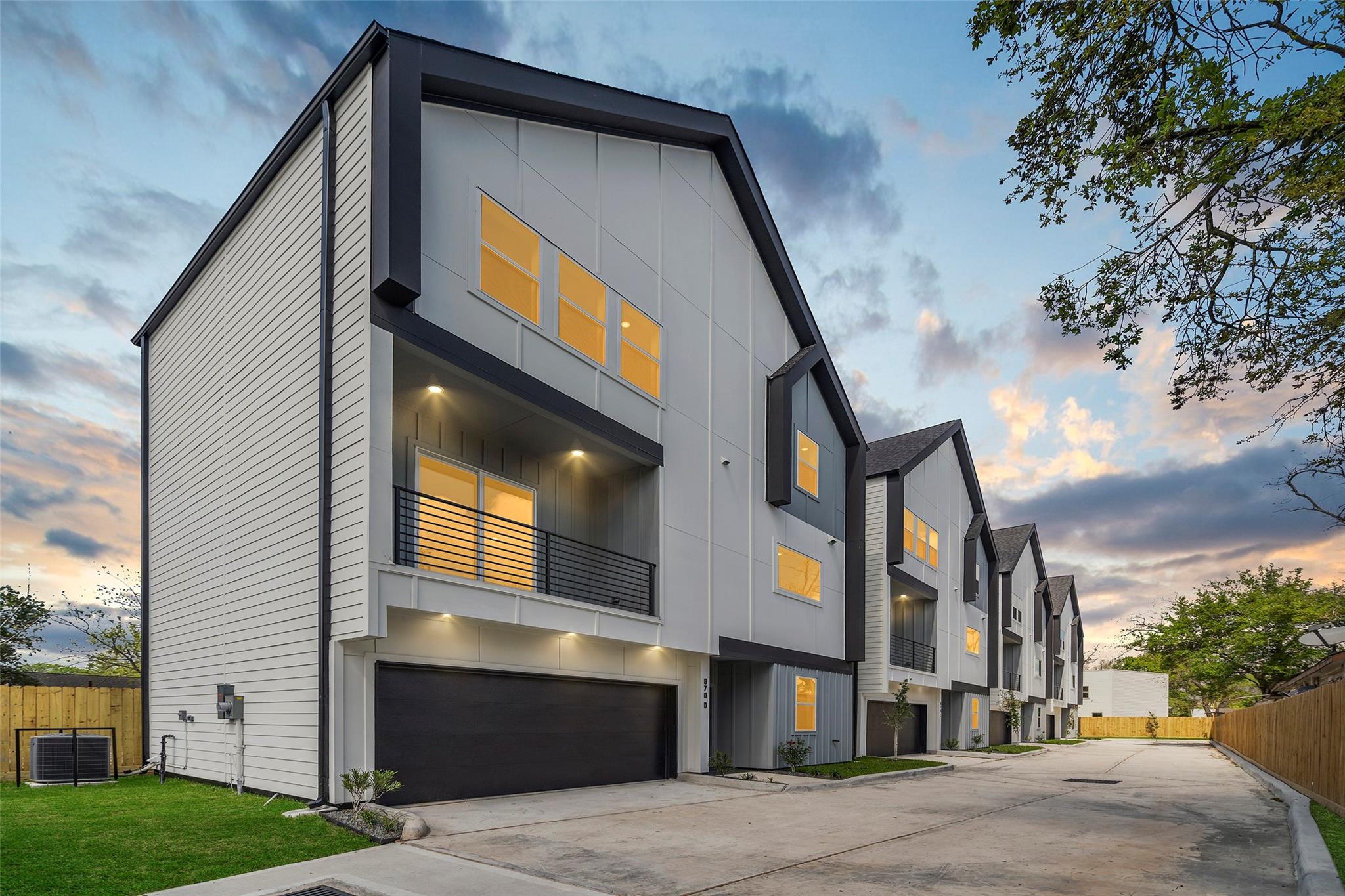 870 W Little York Road #C — photo