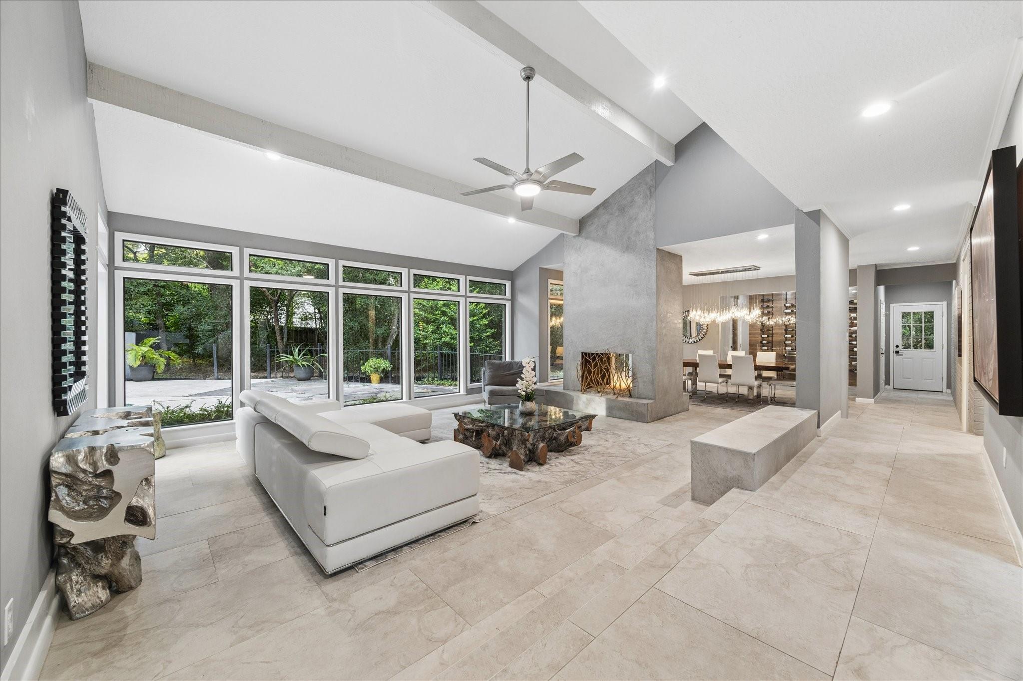 2411 Oakbank Drive — photo