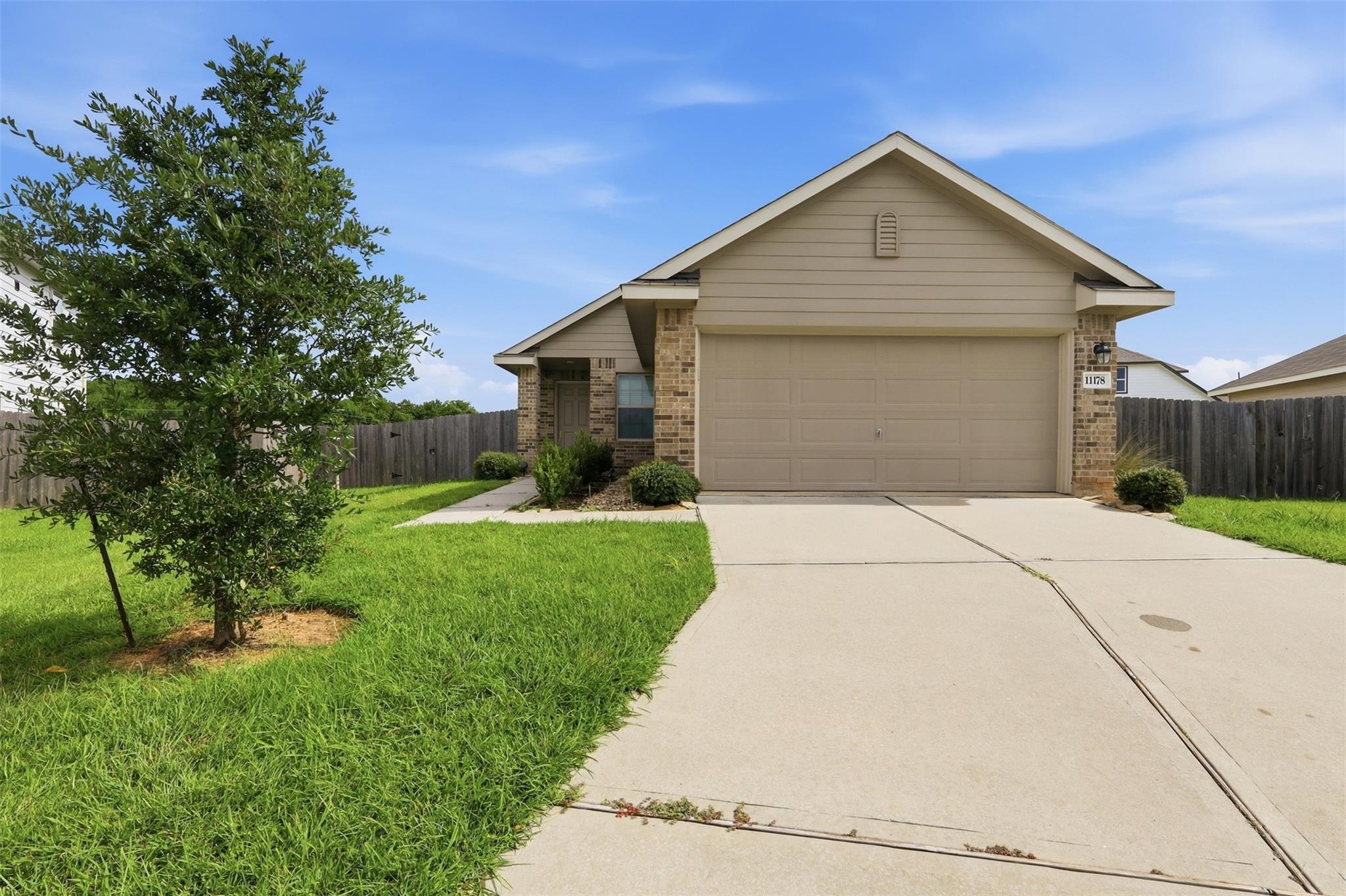 11178 N Lake Mist Lane — photo