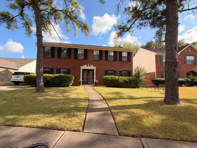810 Forest Bay Court — photo