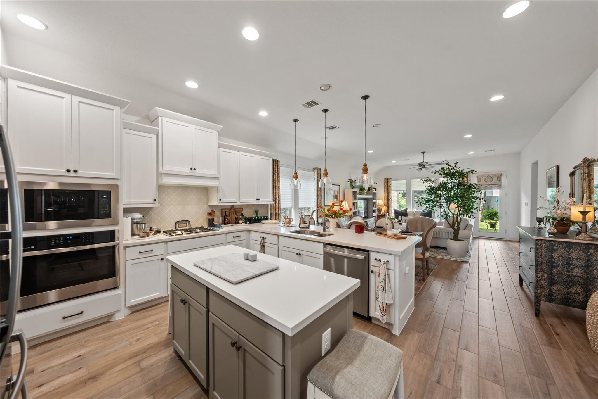 15718 Autumn Sun Court — photo