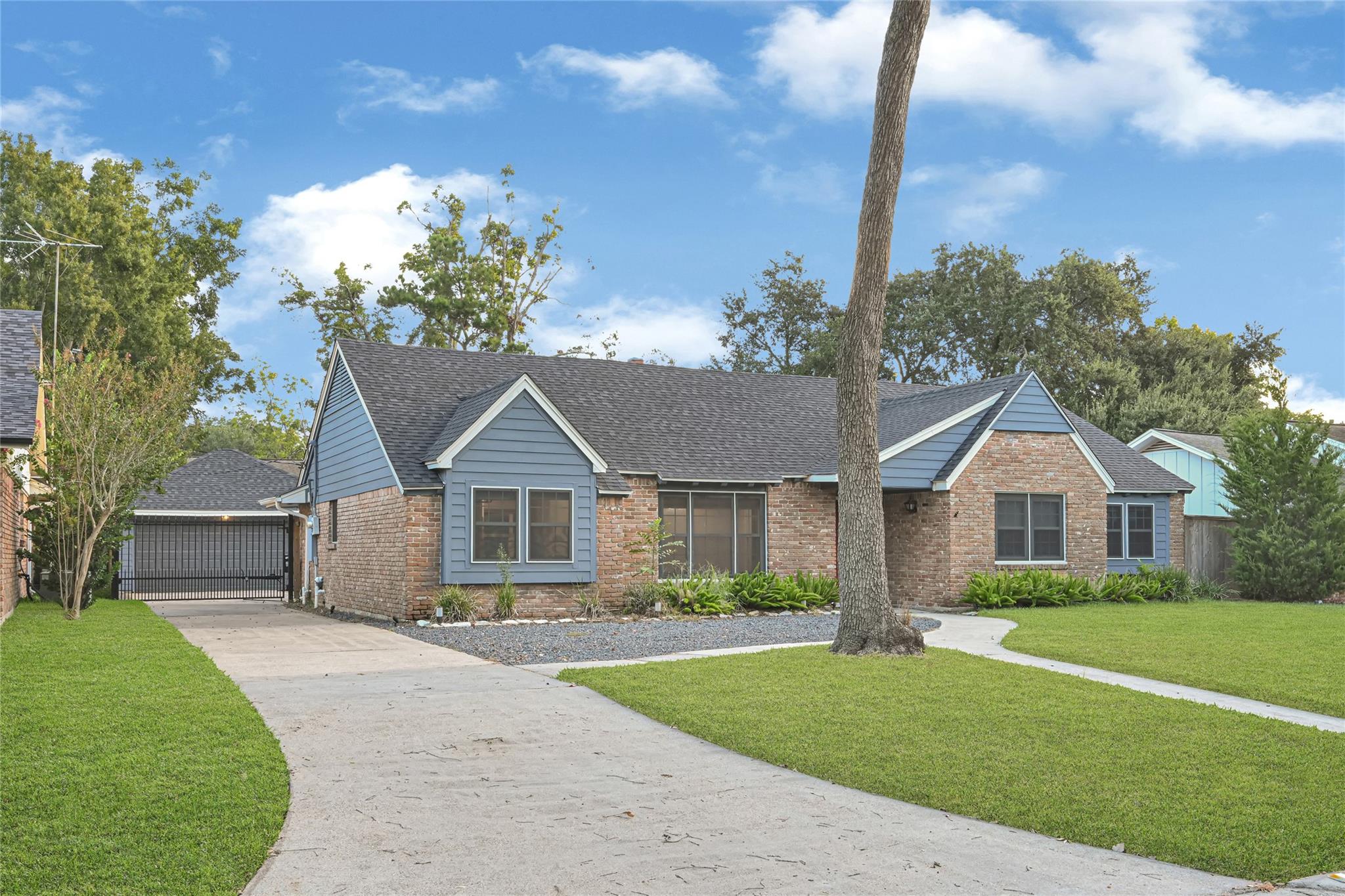 226 Driftwood Drive — photo