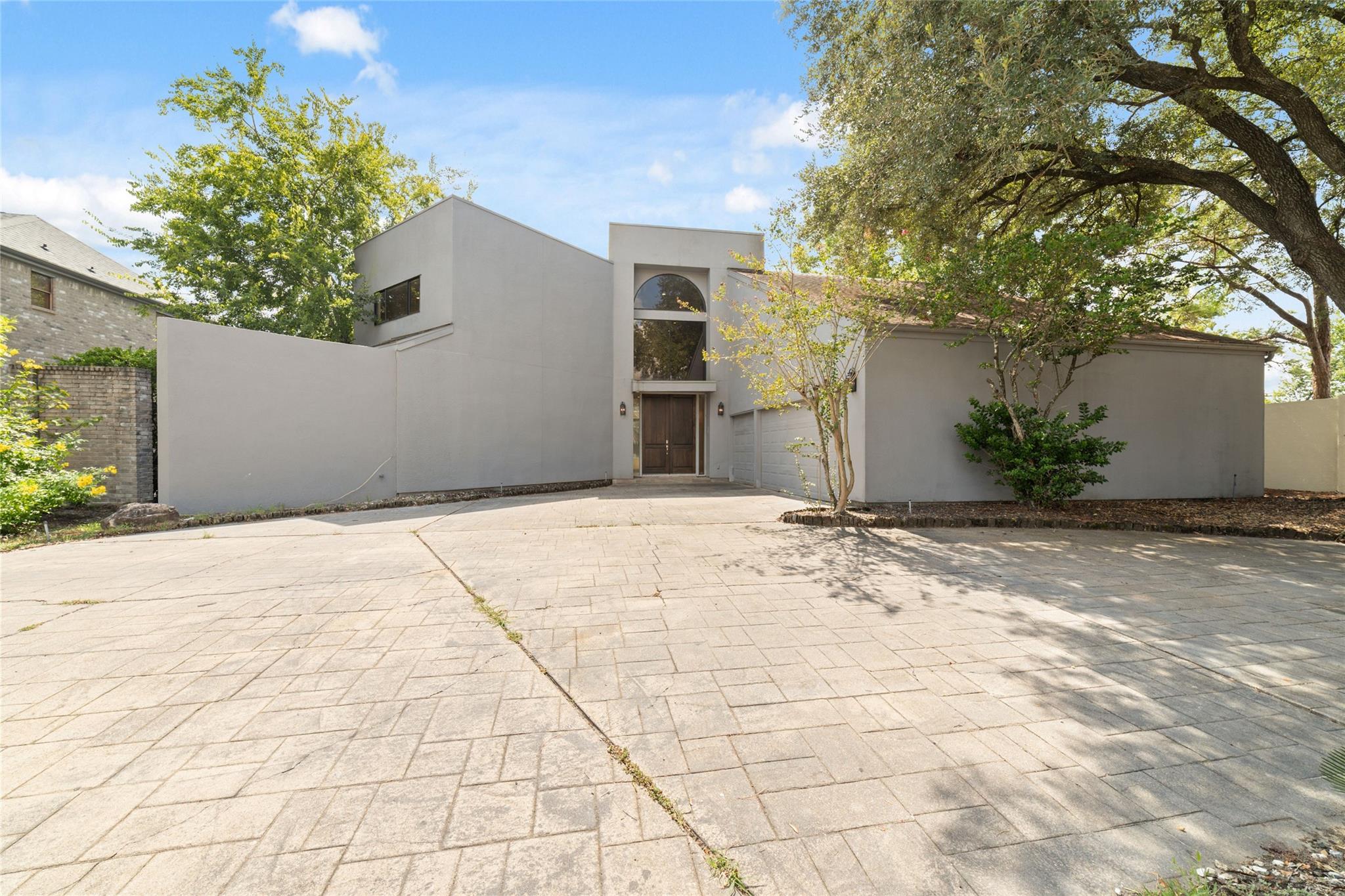 8115 Fondren Lake Drive — photo