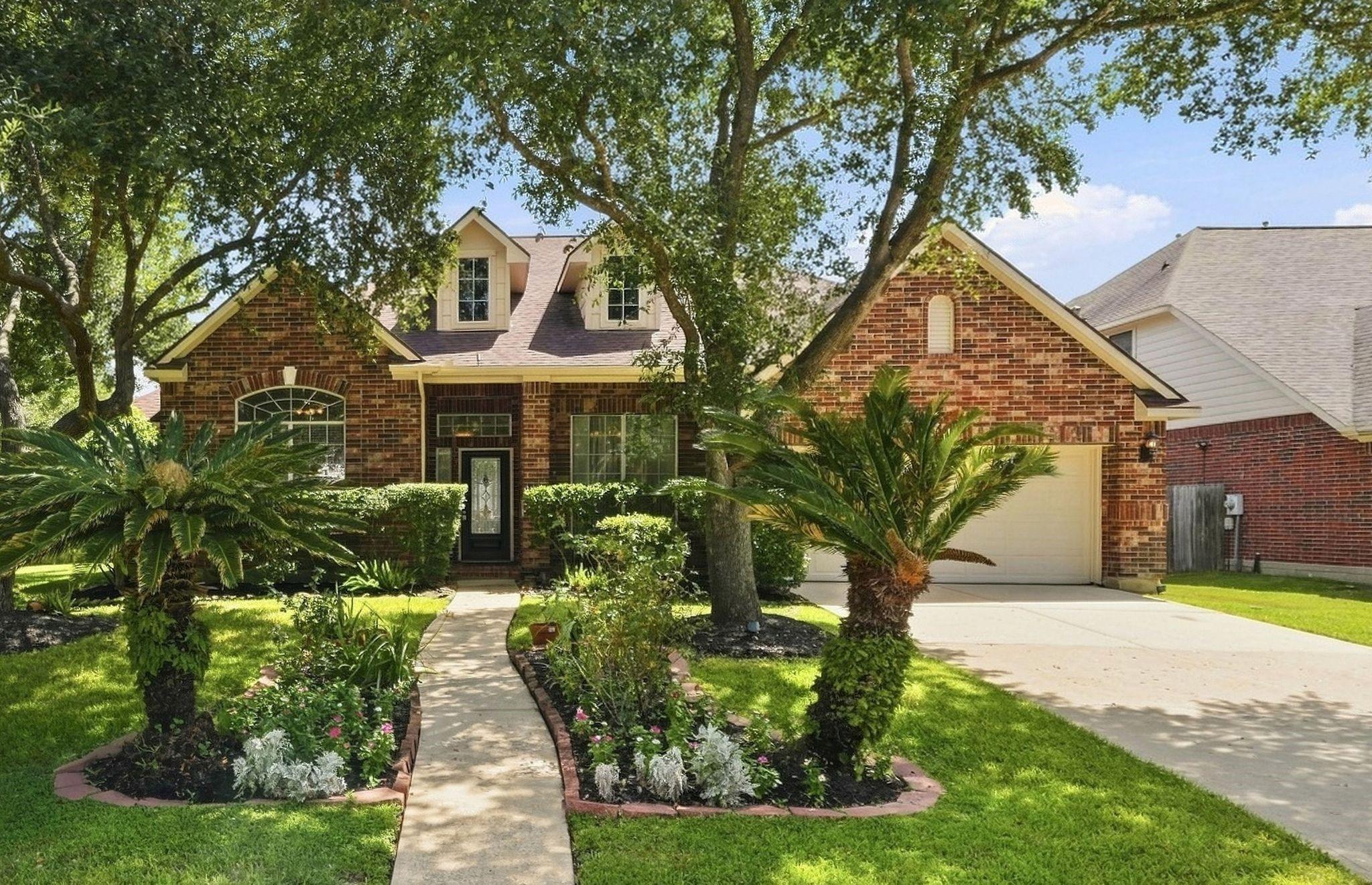 6127 Merry Pine Court — photo