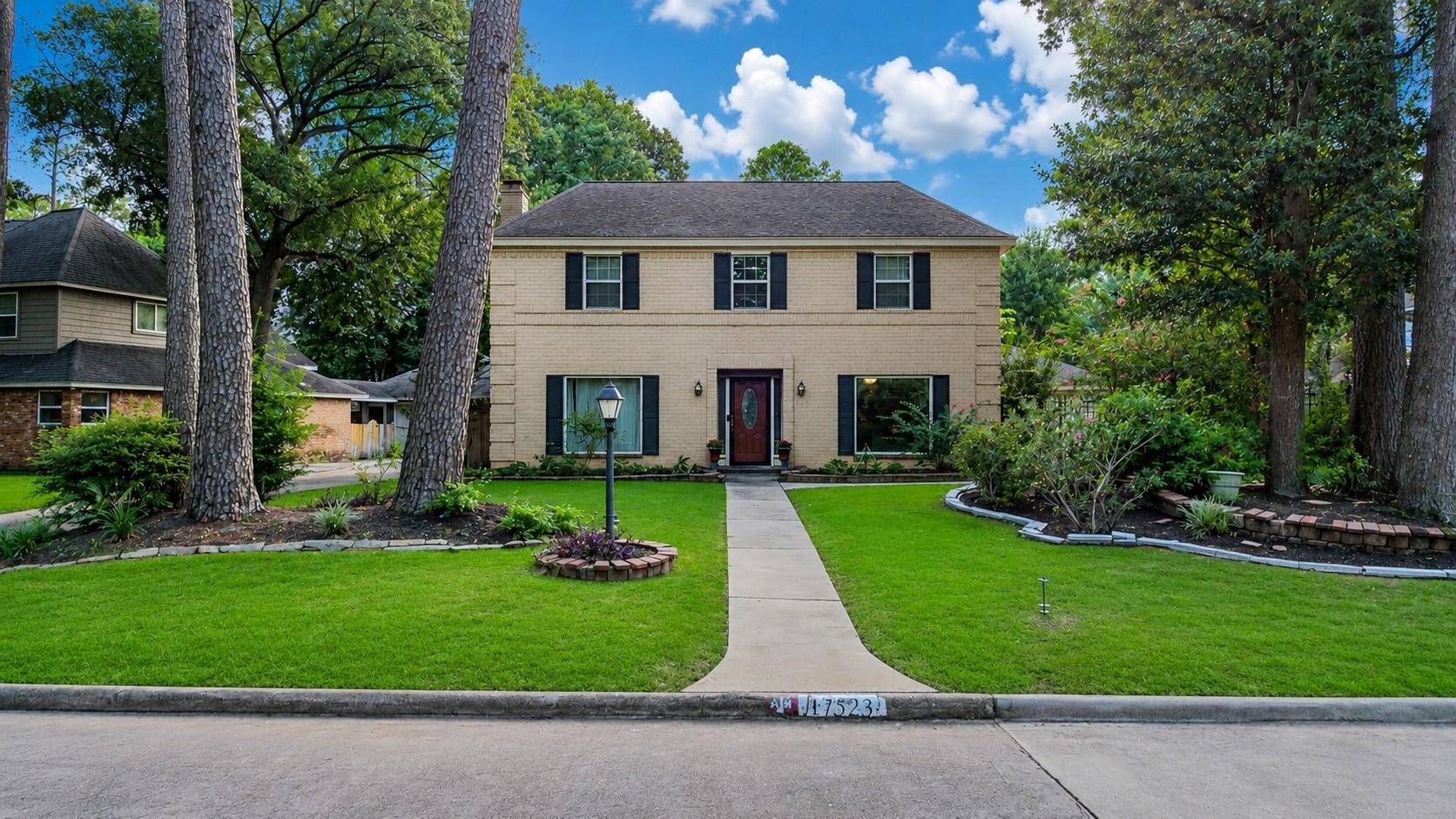 17523 Spicewood Springs Lane — photo