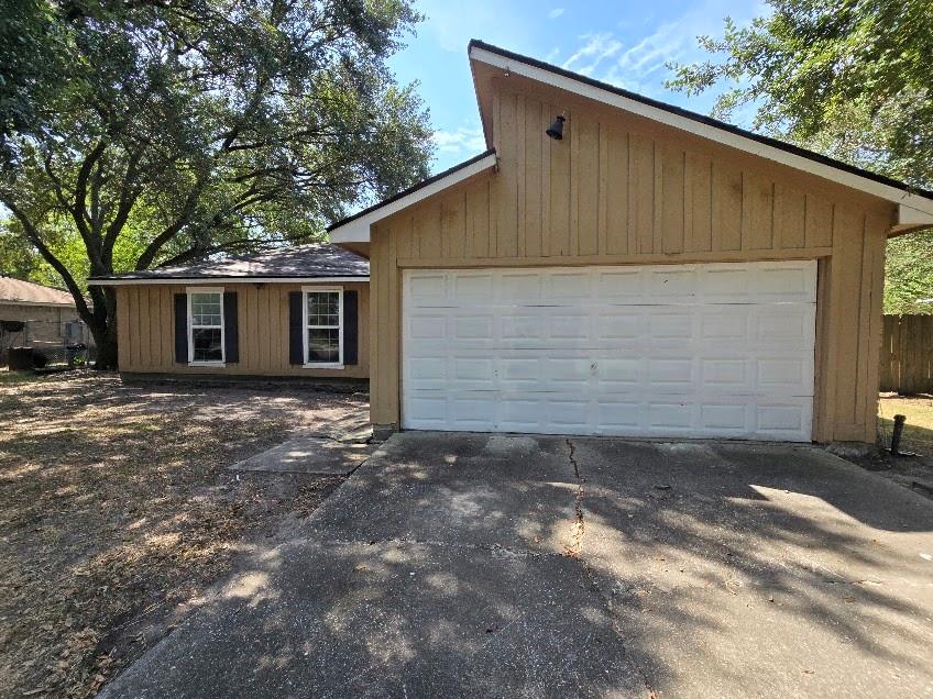 2410 Daffodil Street — photo