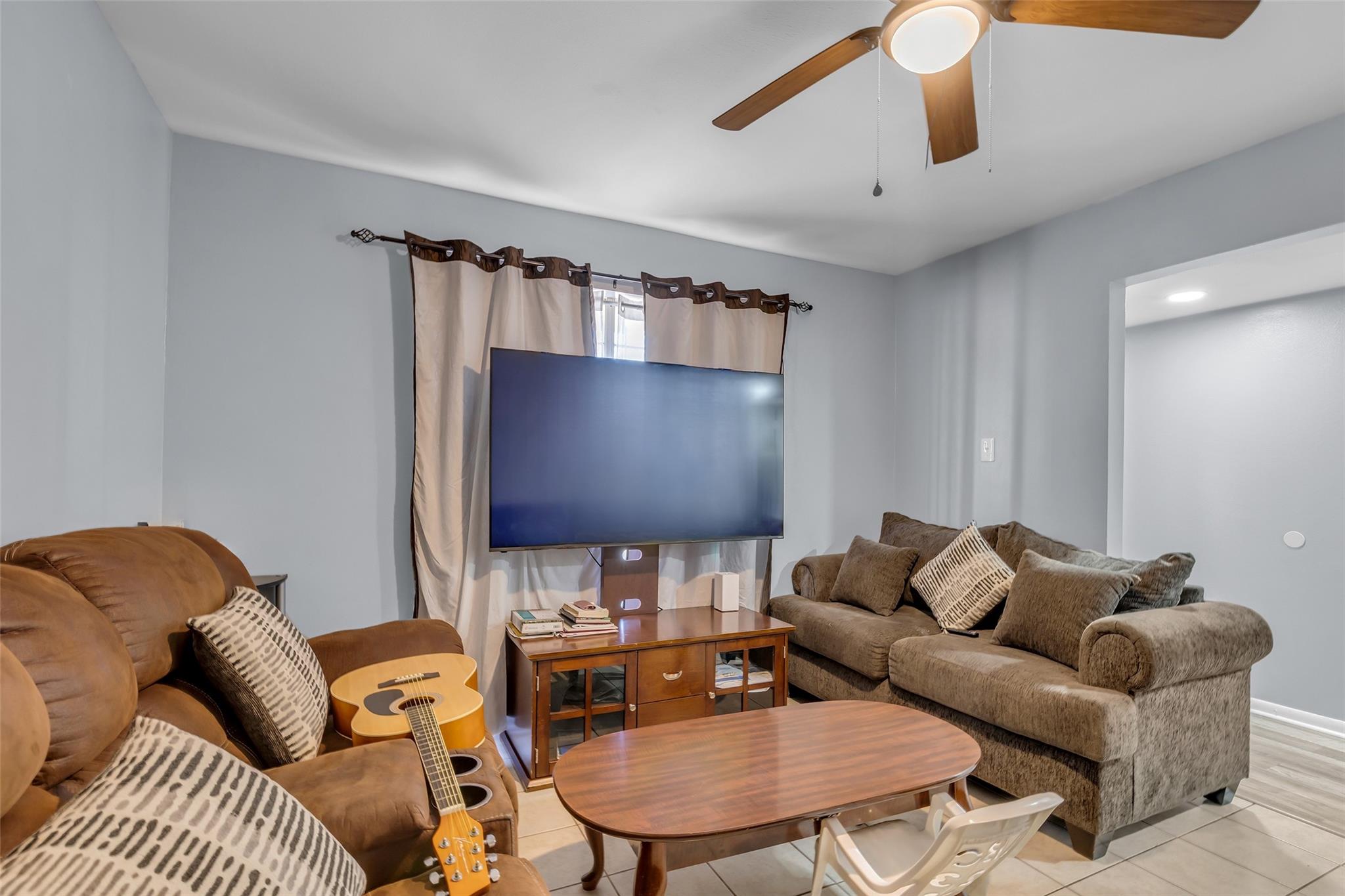 8823 Rutherford Lane, Houston, TX 77088 — photo 3
