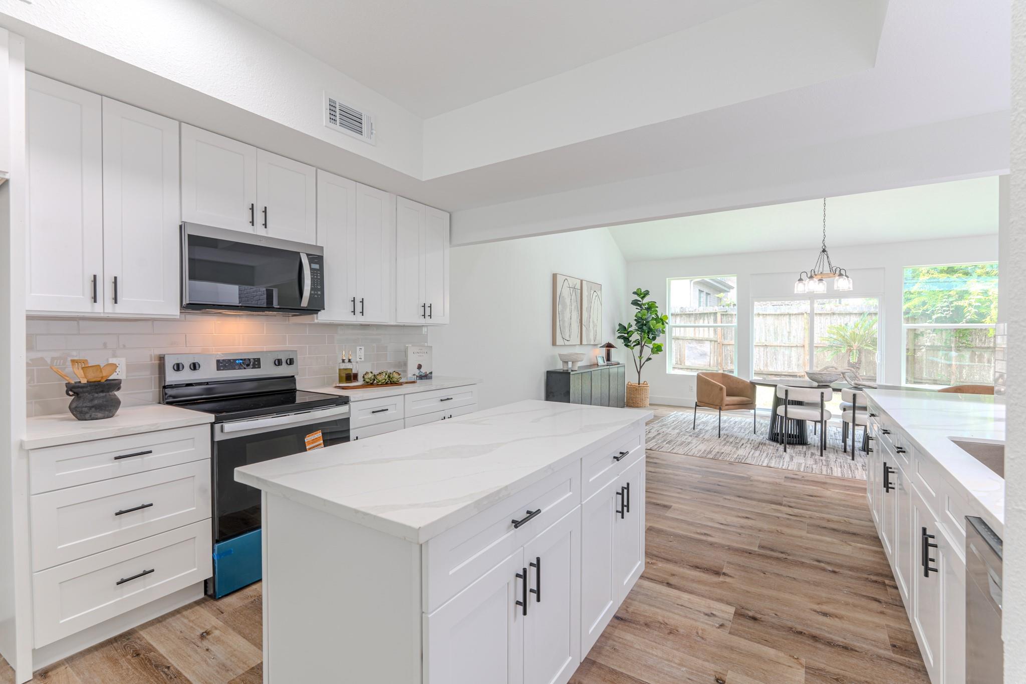 14323 Briarhills Parkway — photo