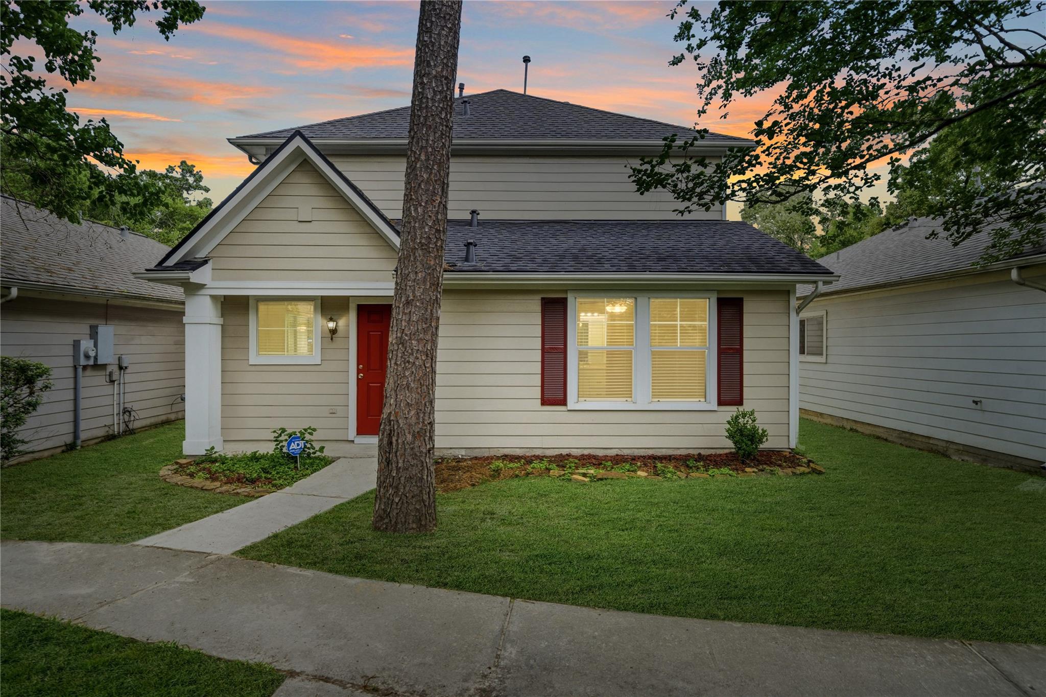 26872 Wellington Court — photo