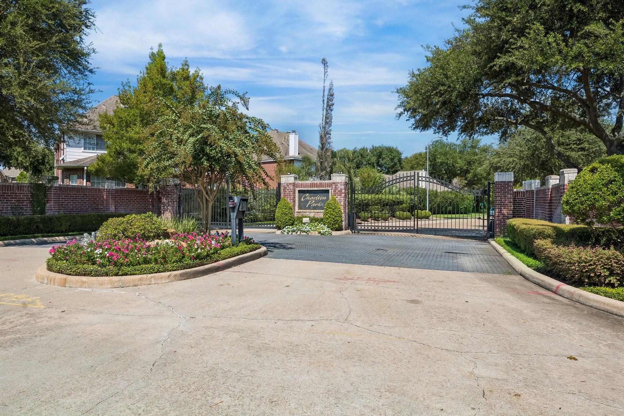 13910 Charlton Way Drive — photo