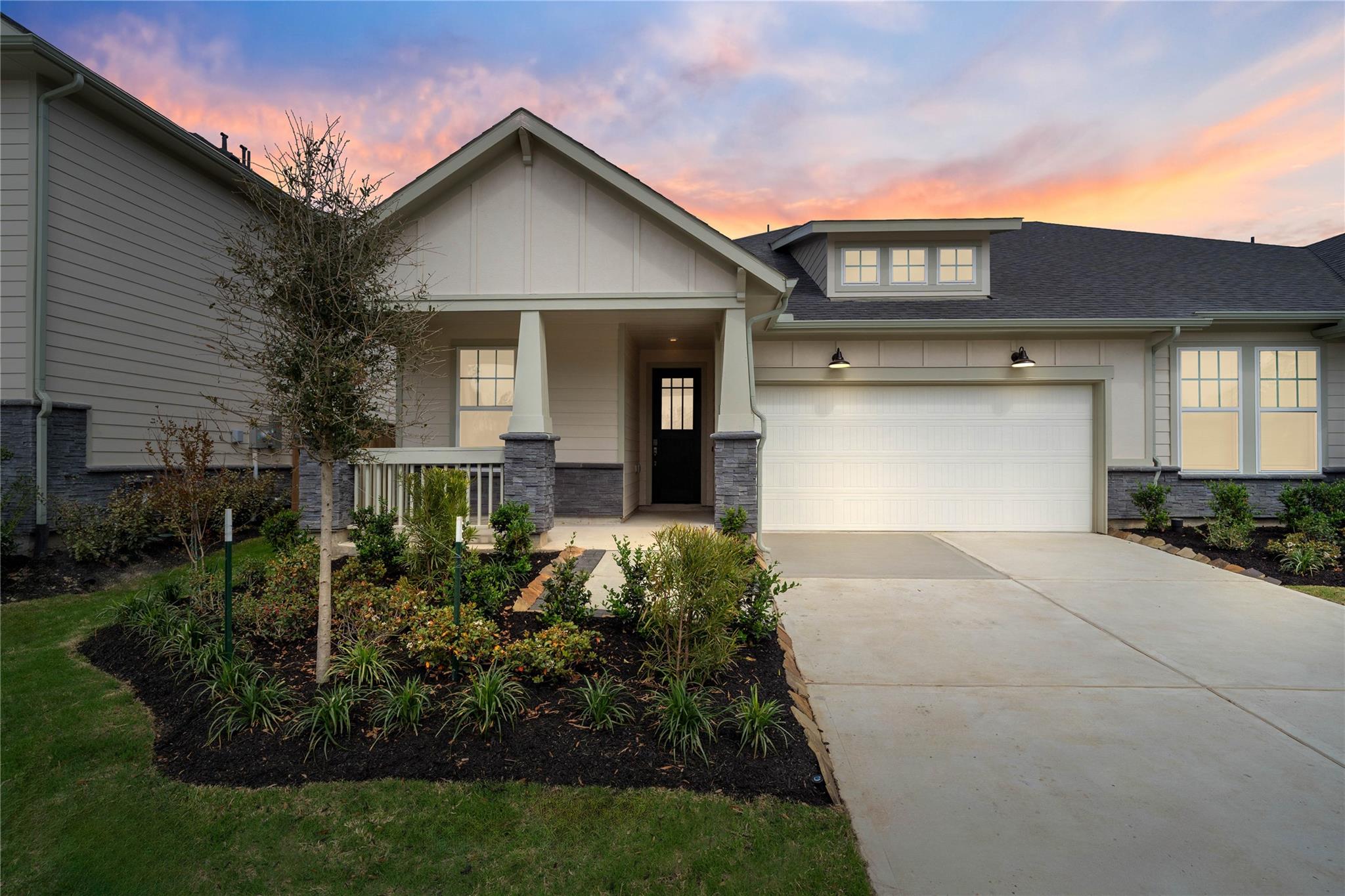 9123 Petroglyph Point Court — photo