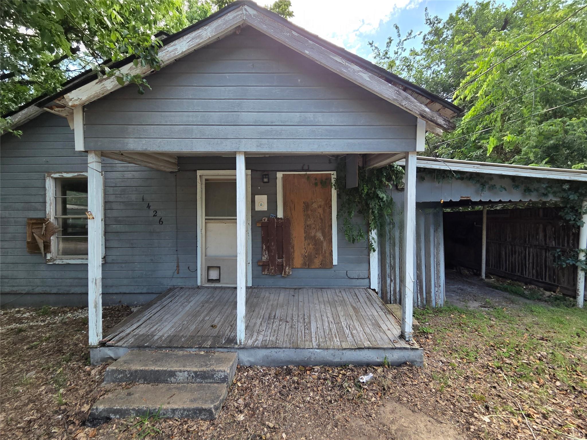 1426 S Austin Street — photo
