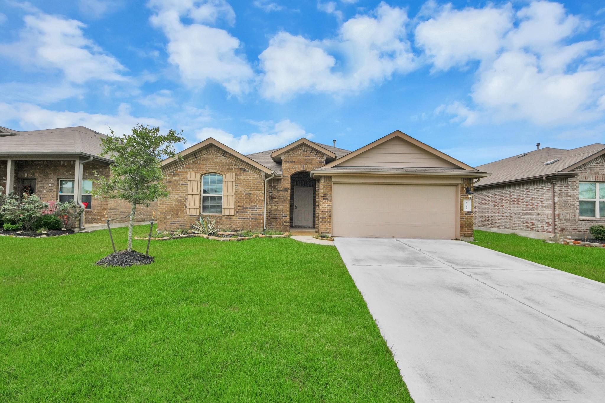 8302 Rose Petals Lane — photo