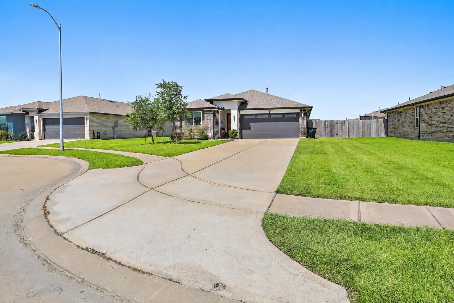 407 Turtle Oak Lane — photo