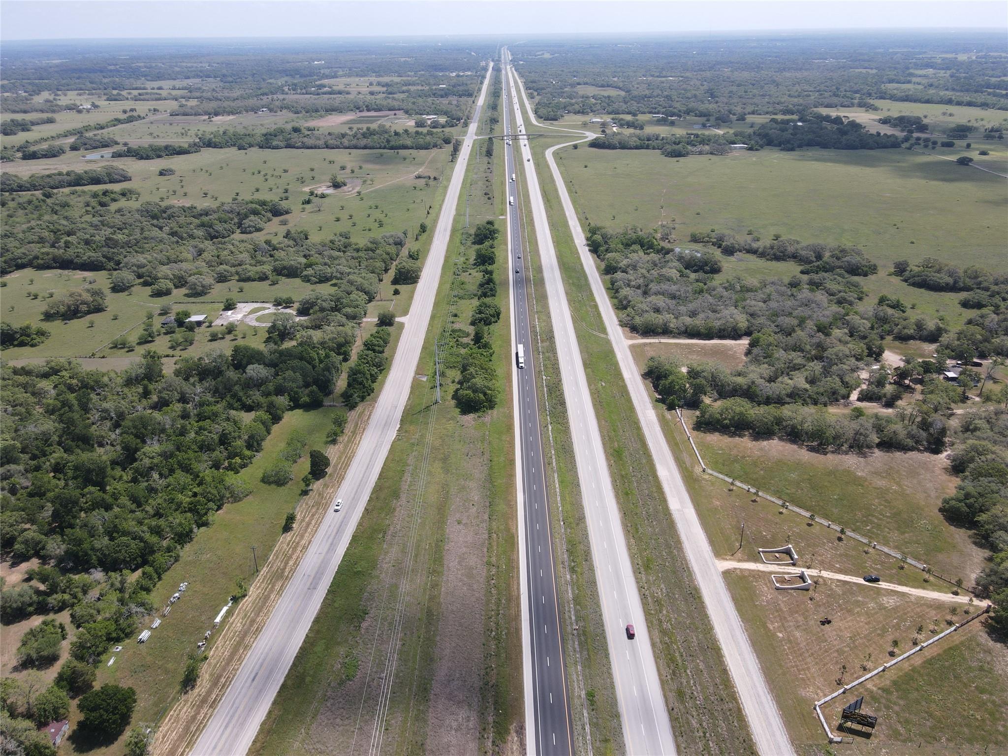 2512 Interstate 10, Weimar, TX 78962 — photo 3
