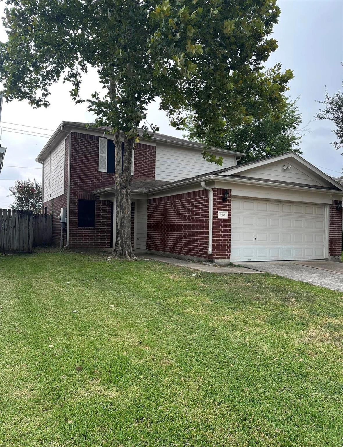 910 Calm Creek Court — photo
