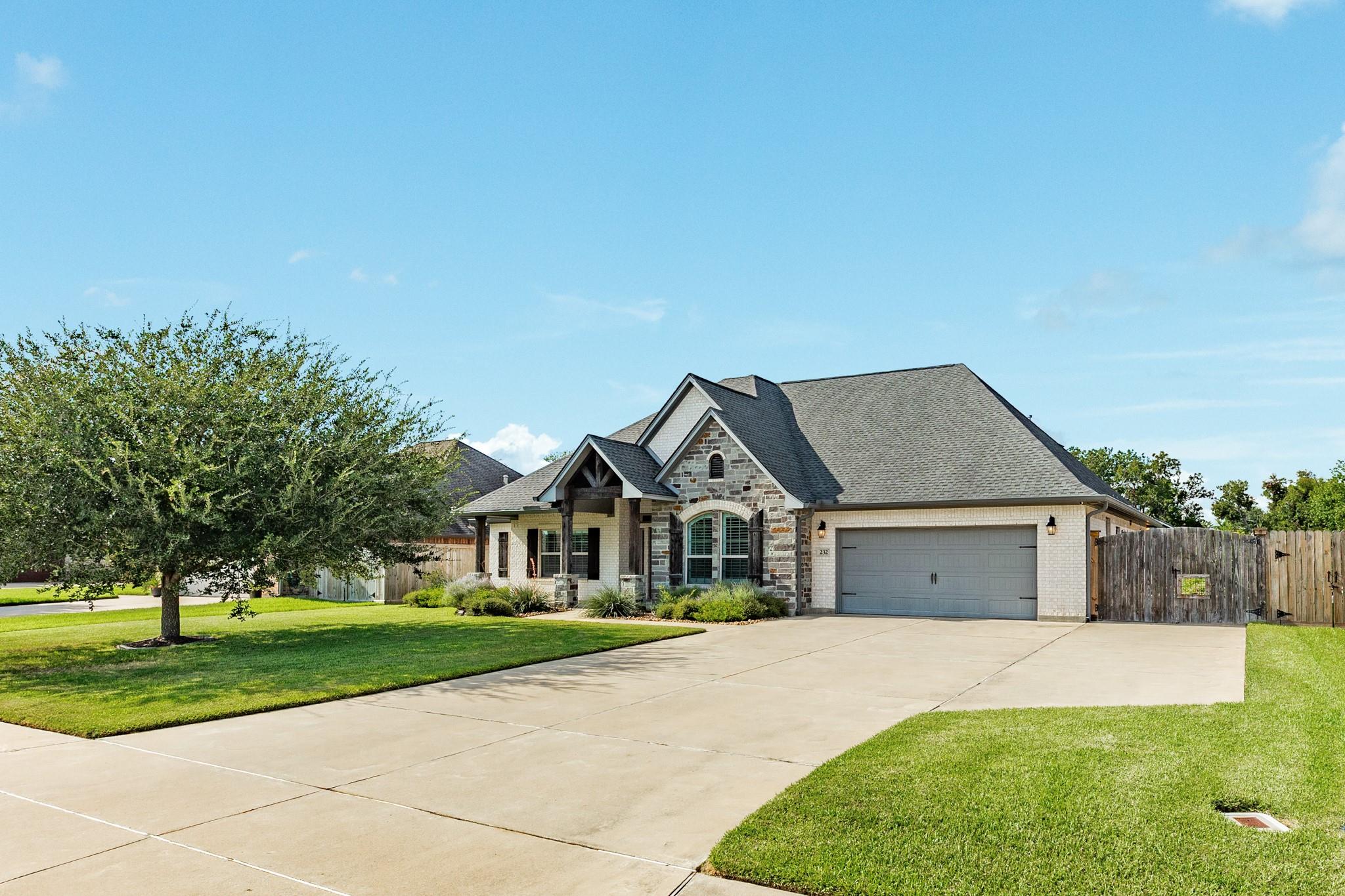 232 Creekside Lane — photo