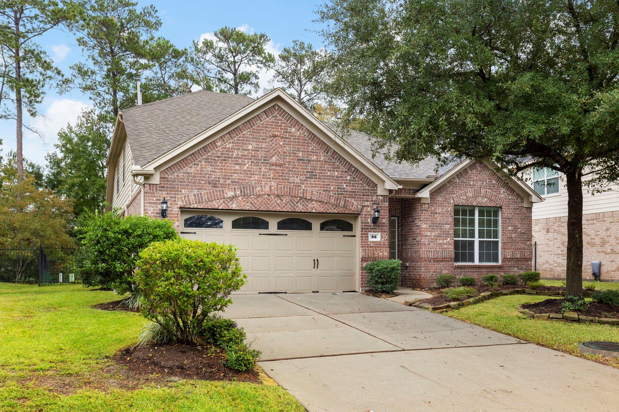 66 E Heritage Mill Circle, Tomball, TX 77375 — photo 2