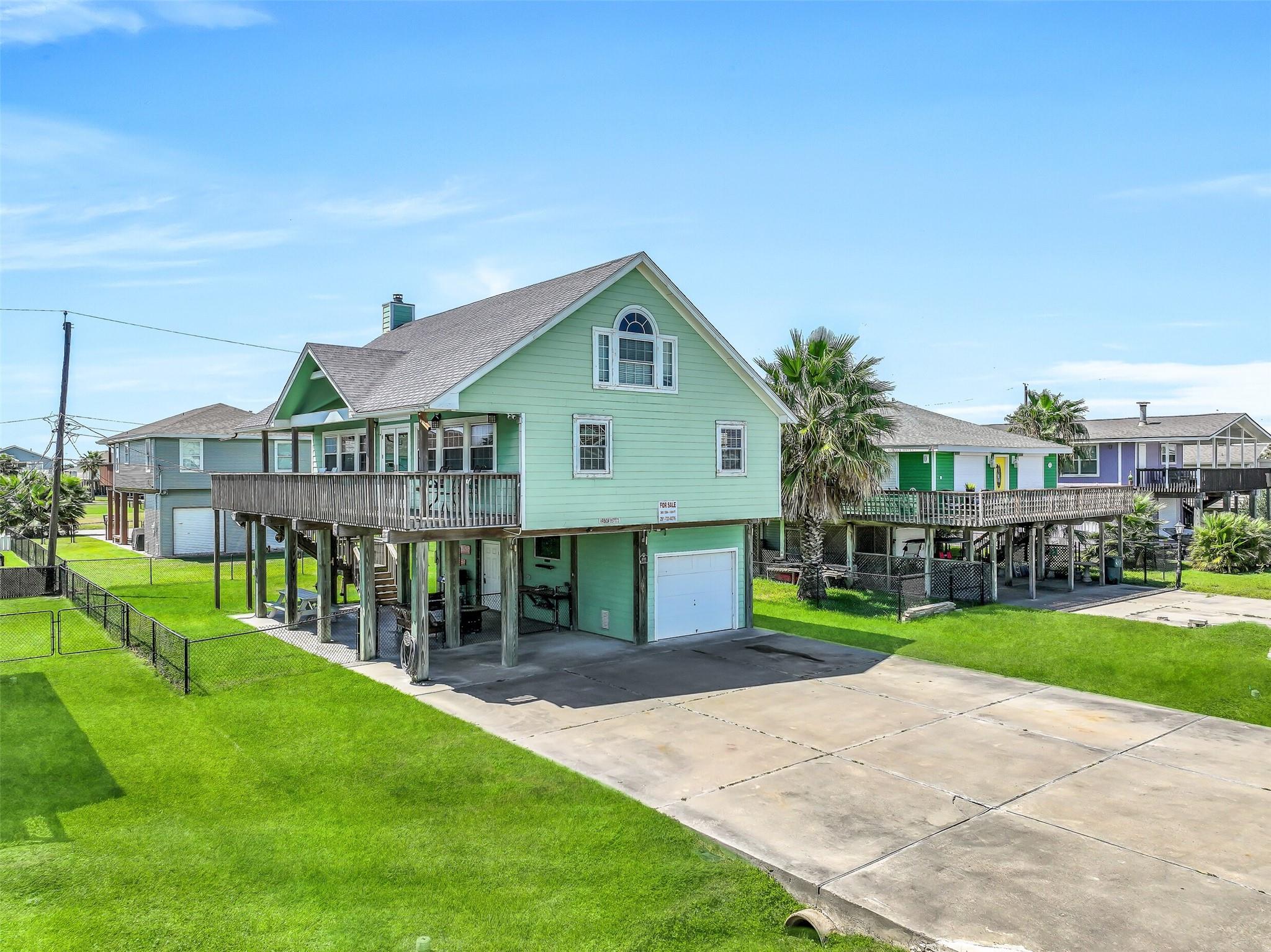 4018 Reeves Drive — photo