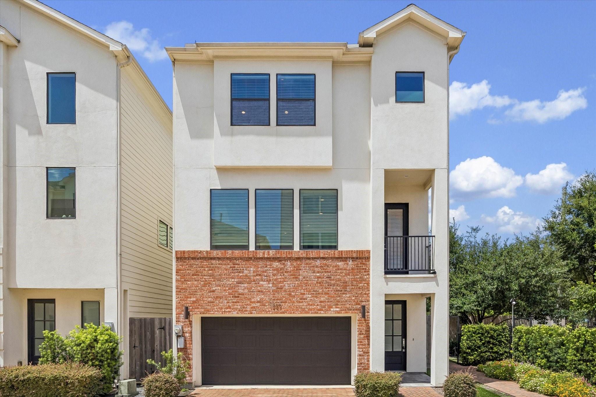 1029 Green Kensington Drive — photo