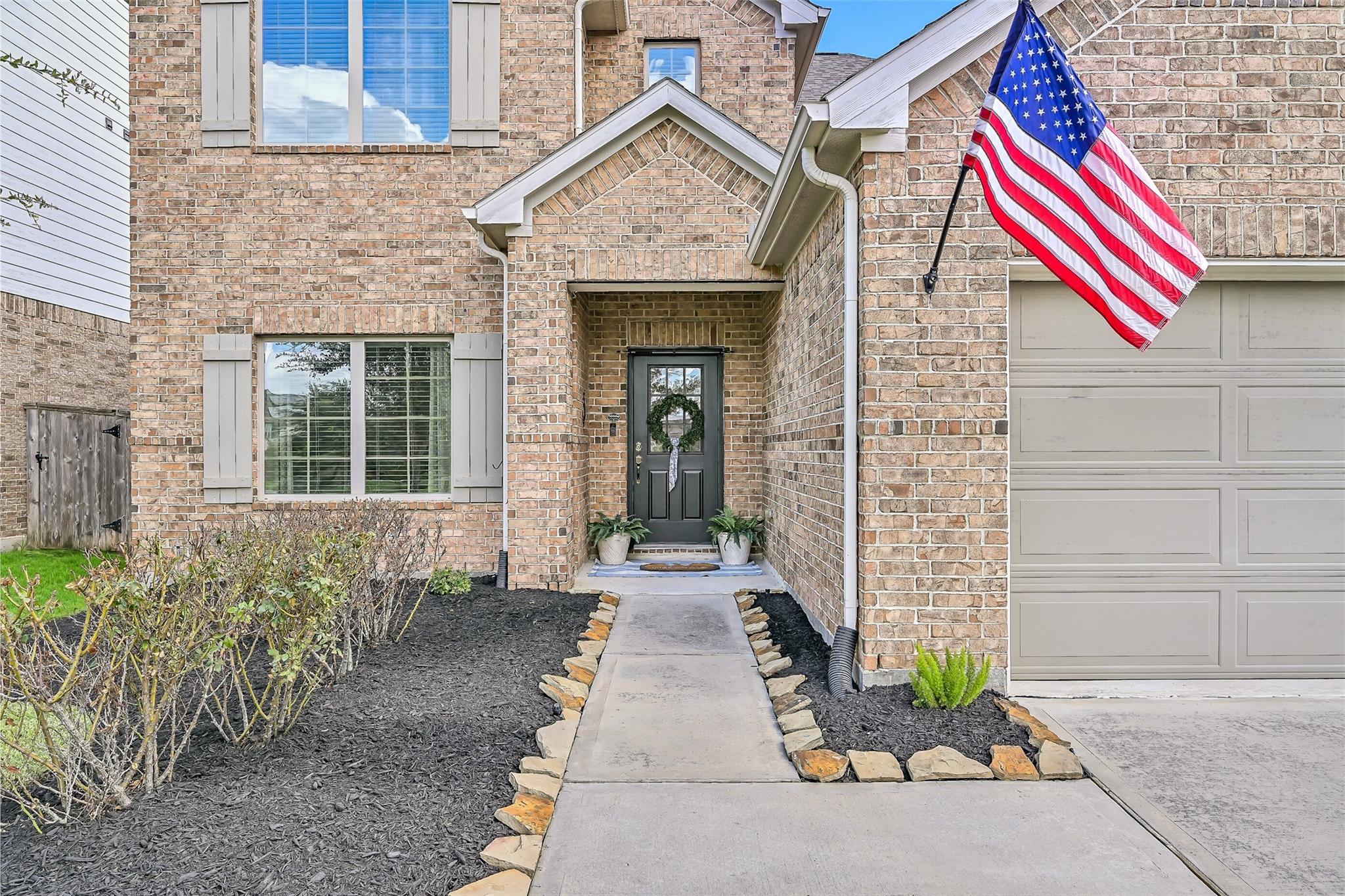 13711 Saxon Cliff Lane — photo