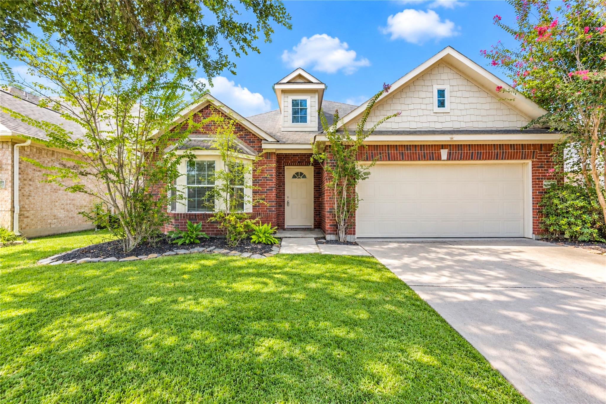 14439 Dakota Bend Drive — photo