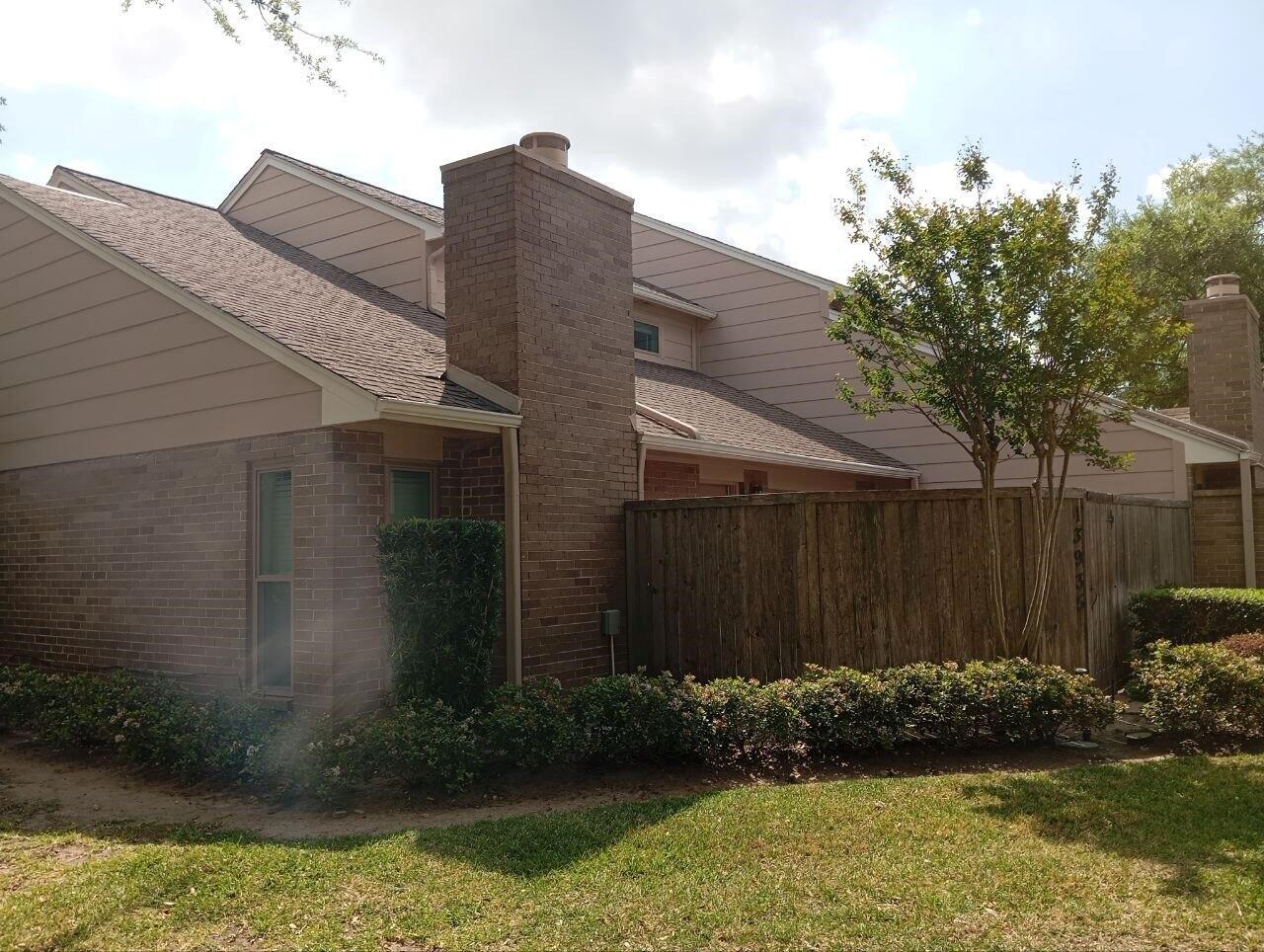 13935 Hollowgreen Drive — photo