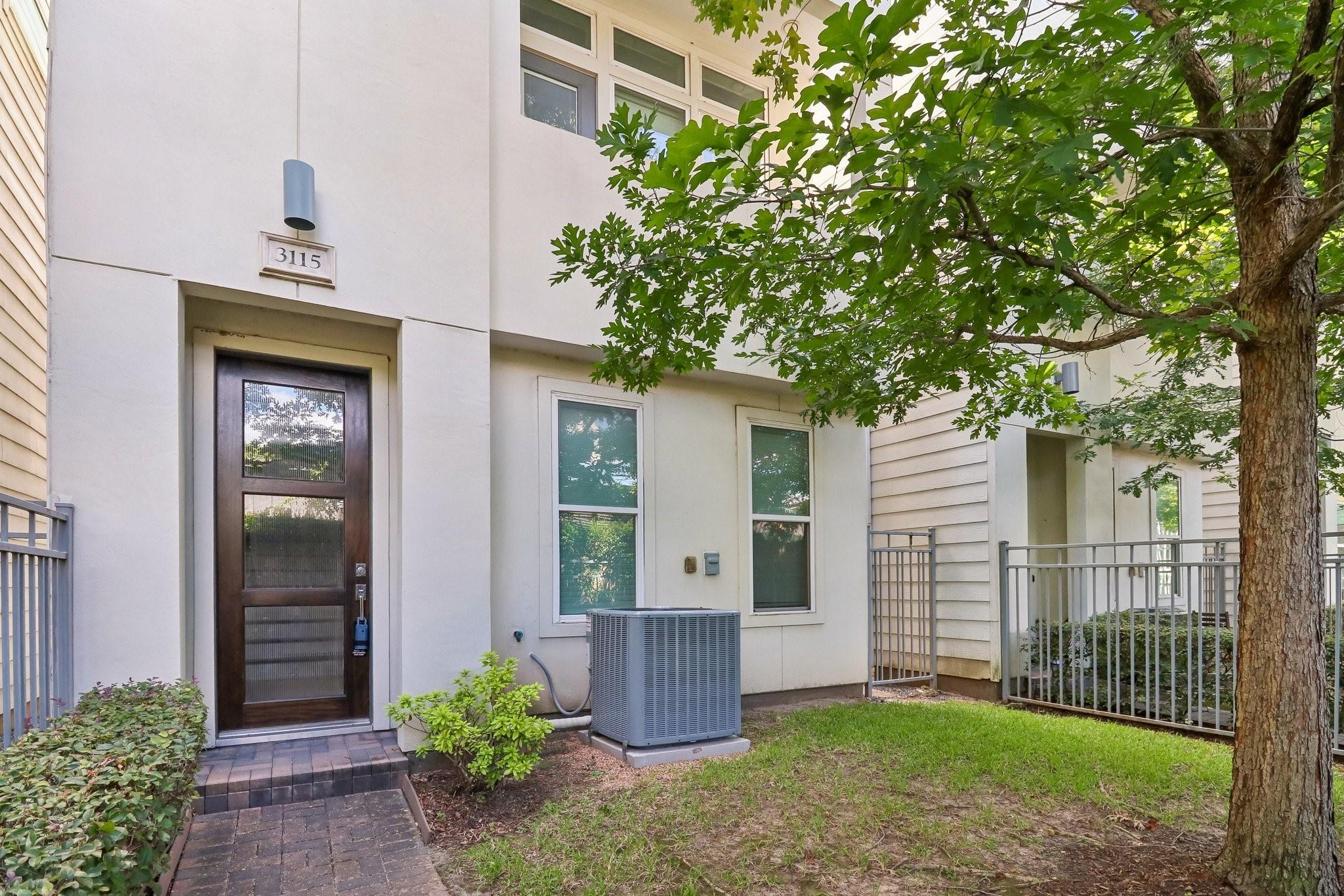 3115 Leeland Street — photo