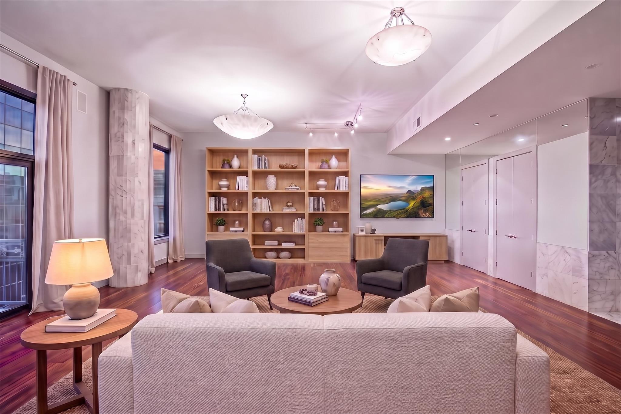 5005 Hidalgo Street #807 — photo