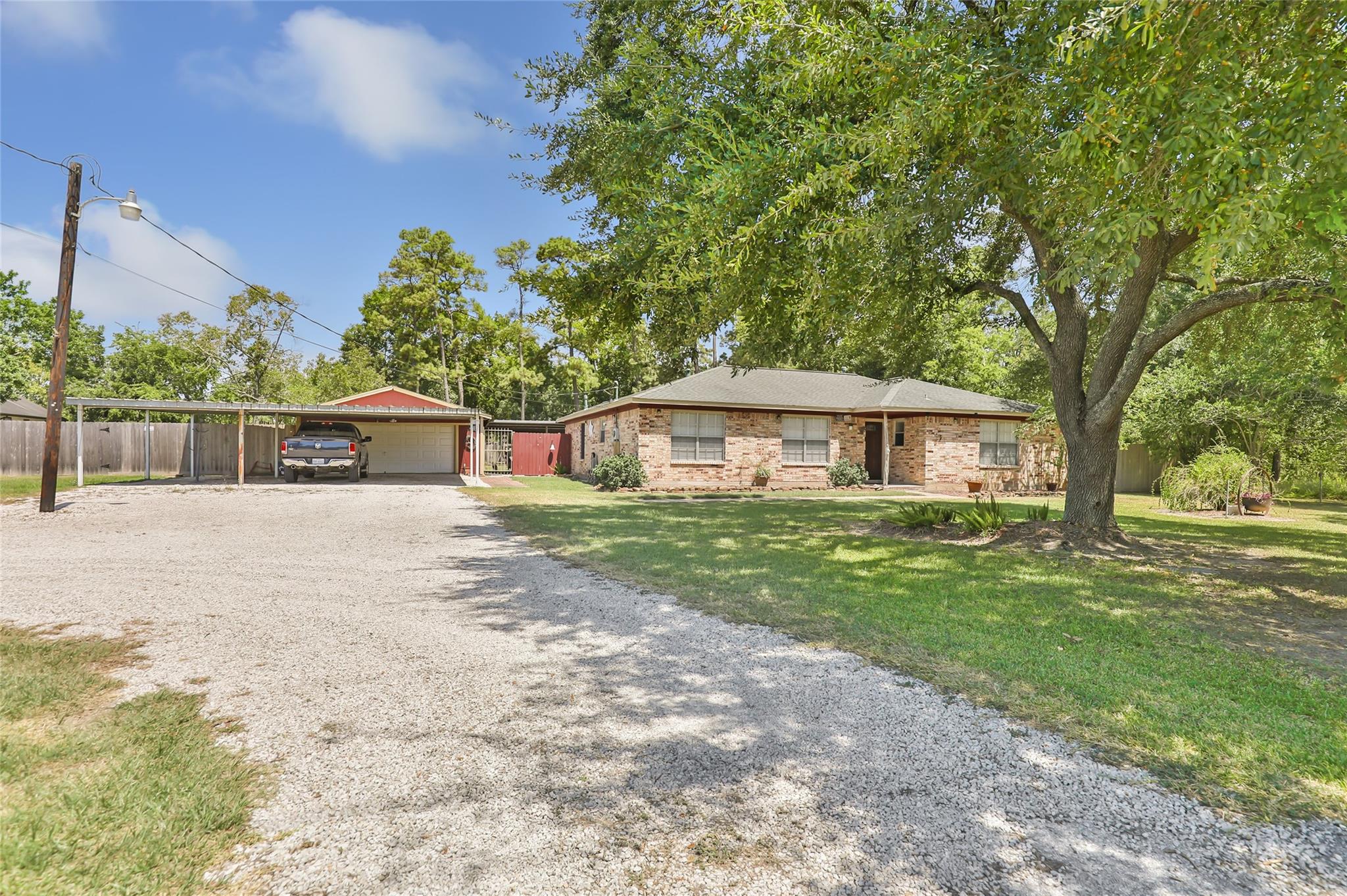 203 S FM 565 S — photo