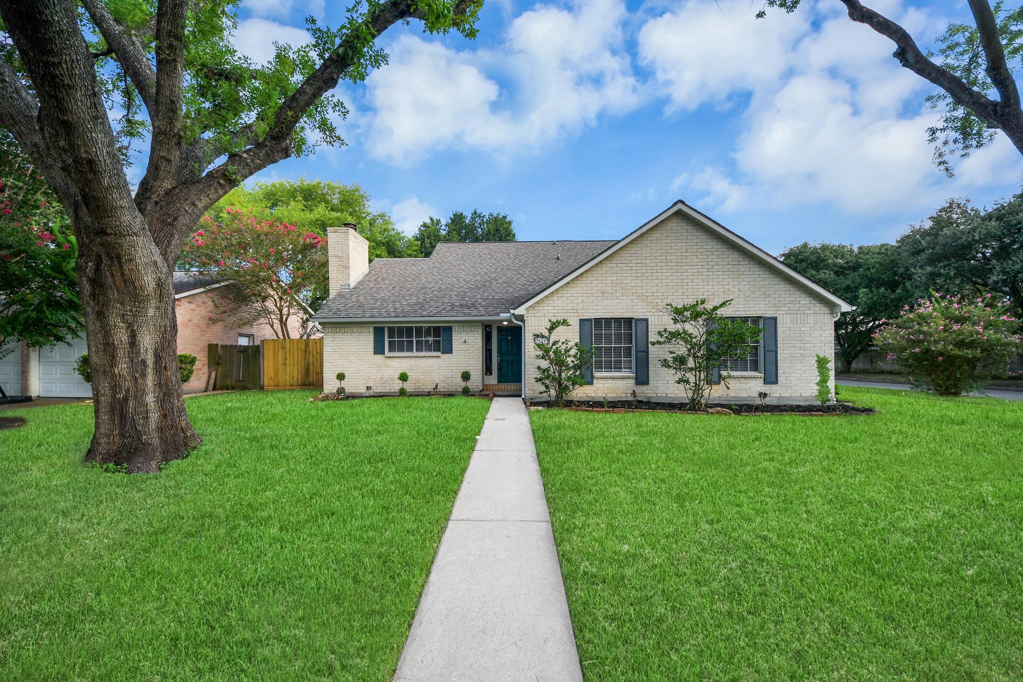 22502 Deville Drive — photo