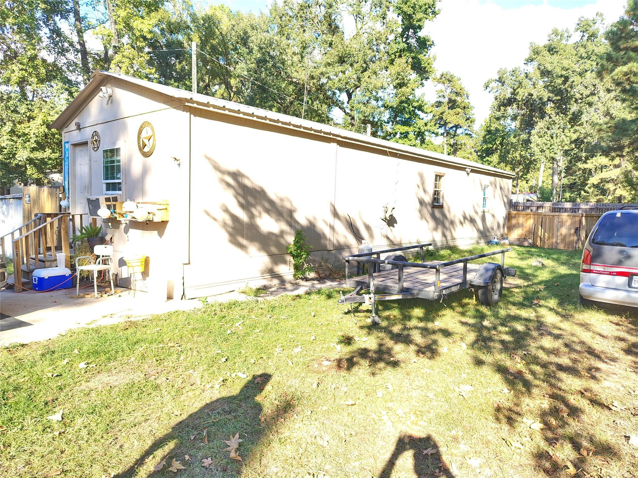 404 Lakeside Loop, Trinity, TX 75862