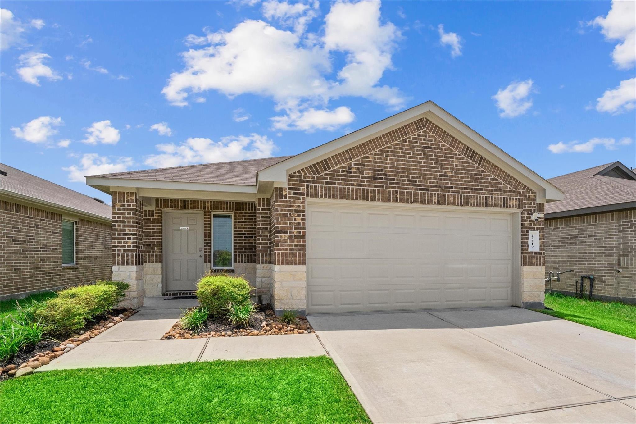 24219 Oriole Summit Drive — photo