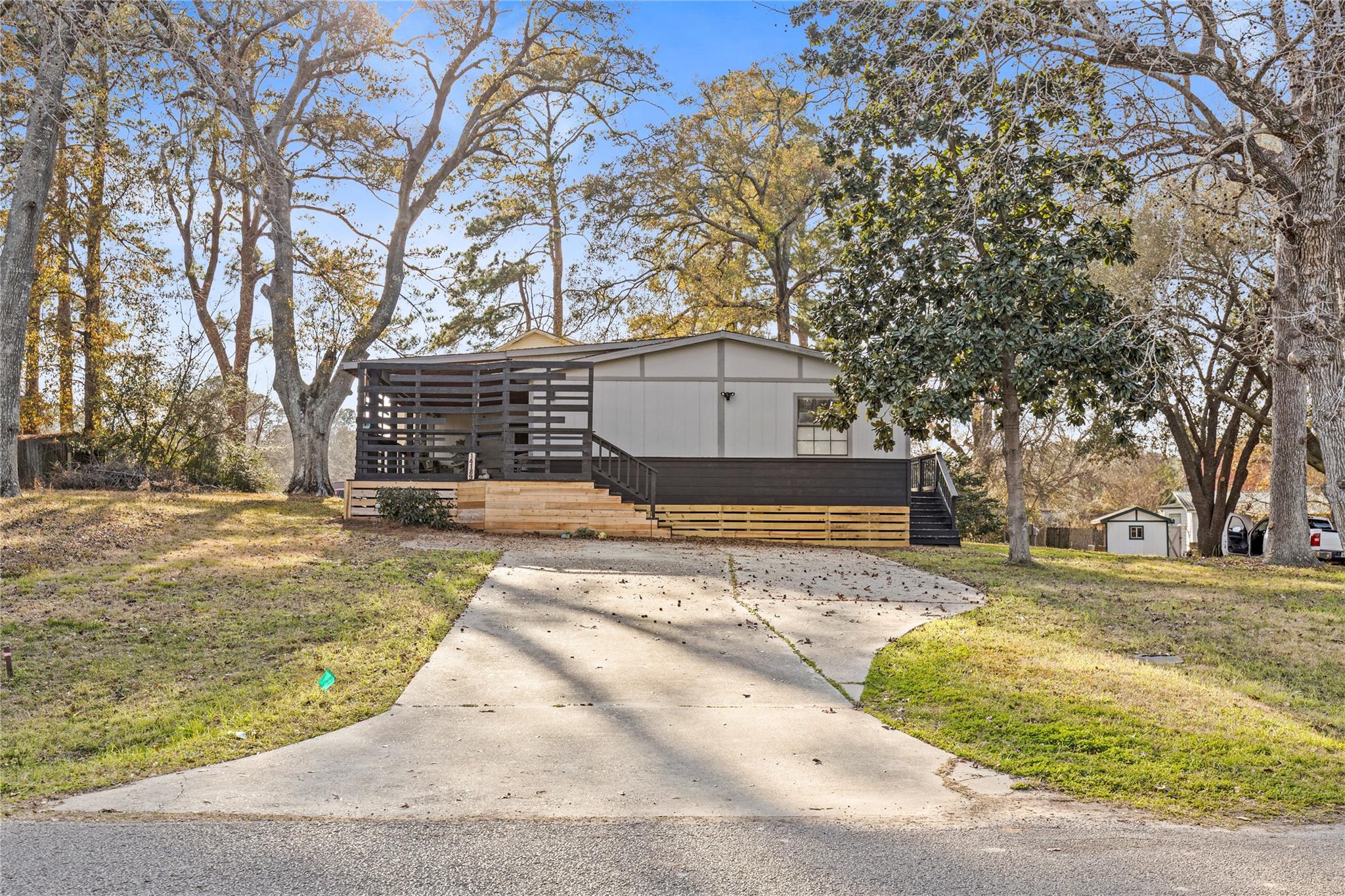 14189 Shadow Bay Drive — photo