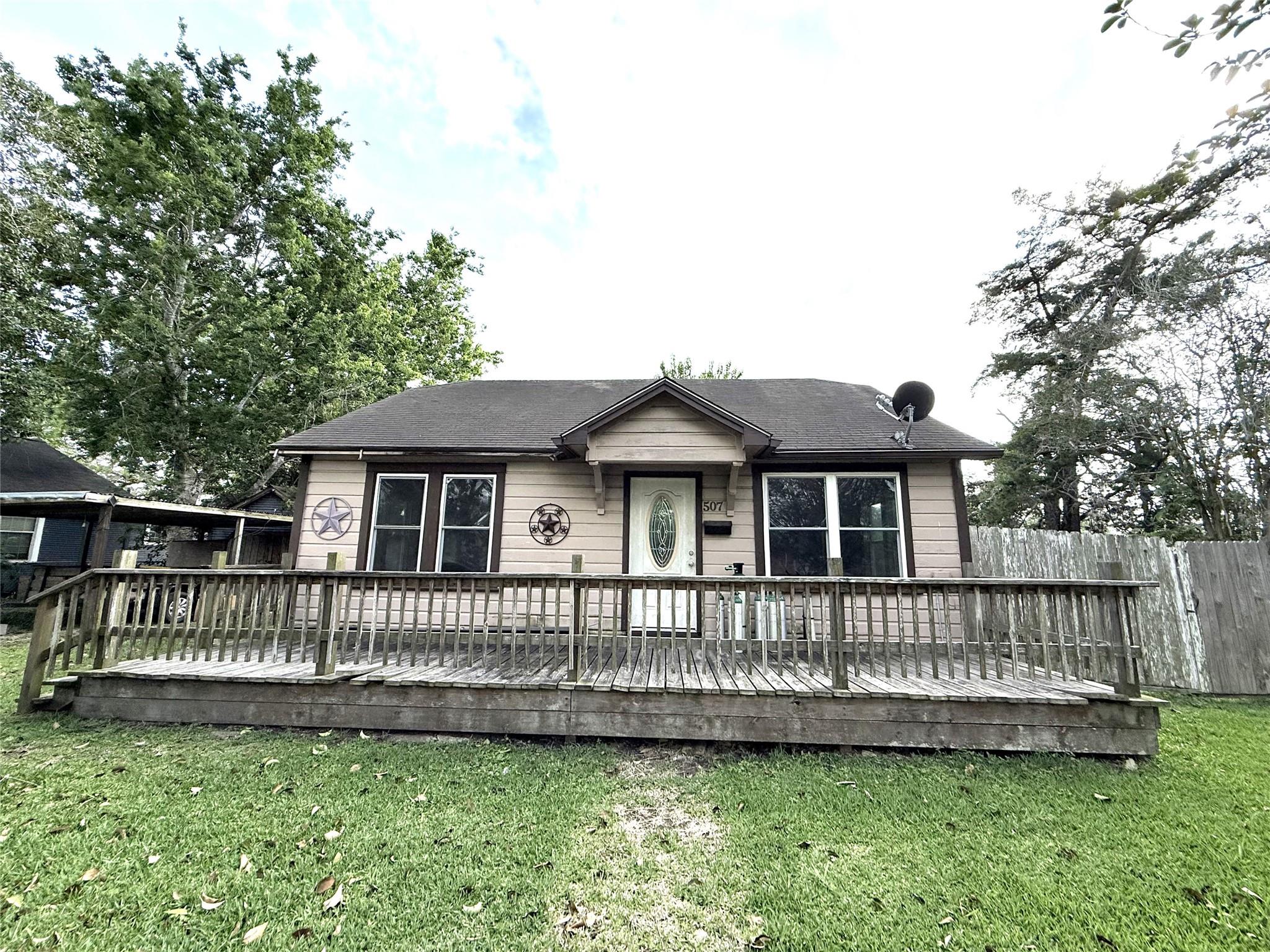 507 N Orange Street — photo