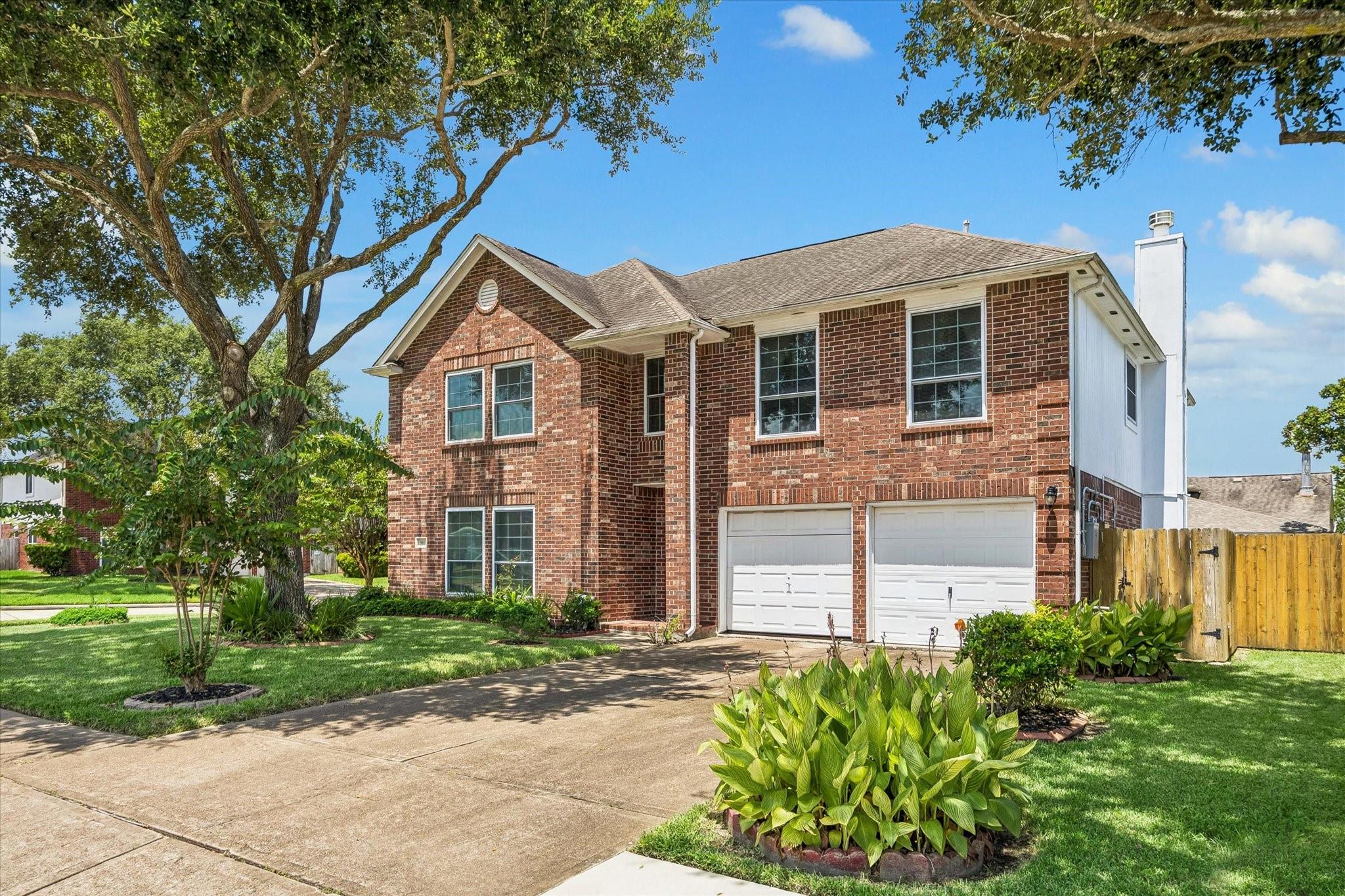 918 Heathcliff Drive — photo