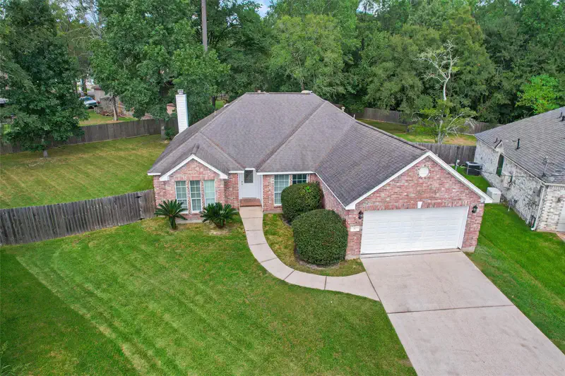 202 Maple Lane — photo