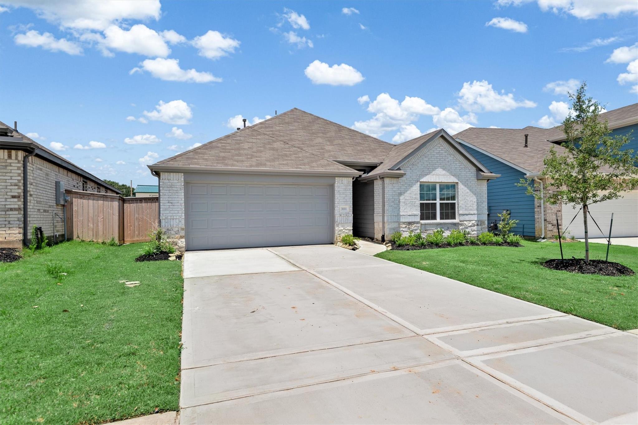 3111 West Frontier Lane — photo
