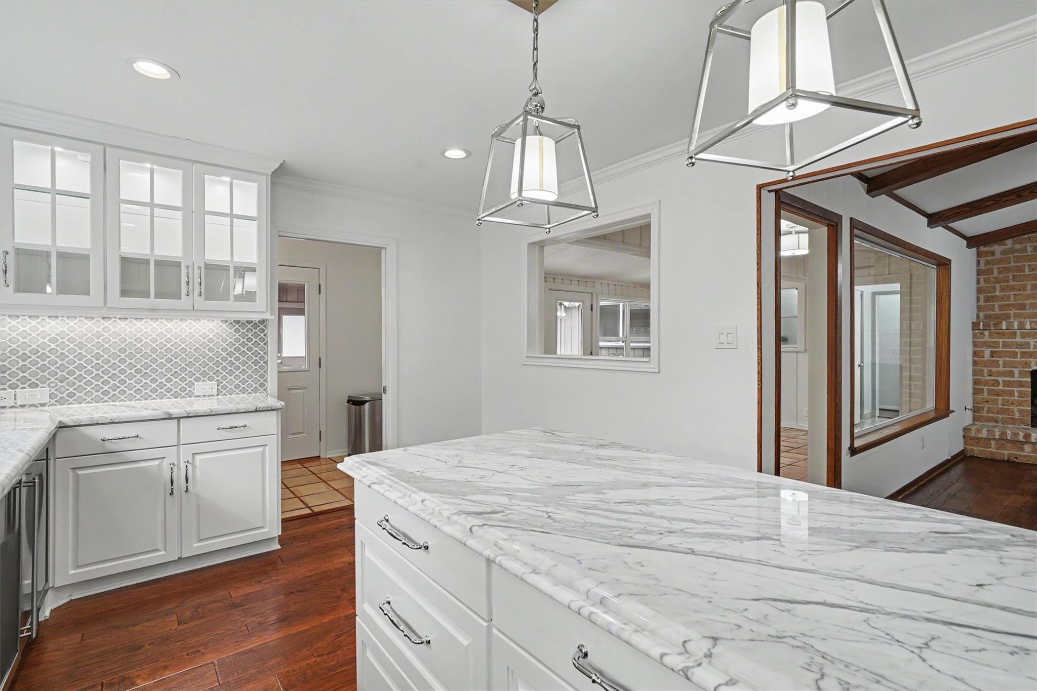 18319 Hereford Lane — photo