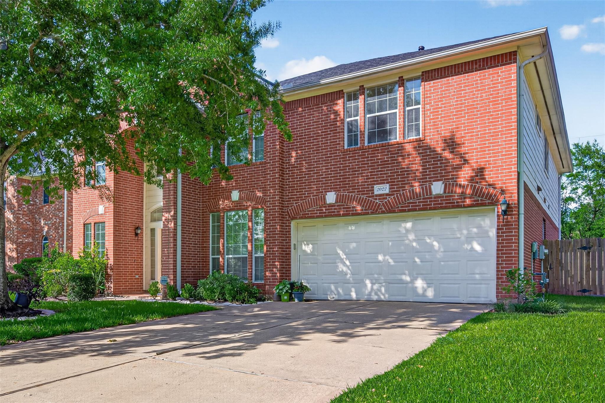 2022 Grand Willow Lane — photo