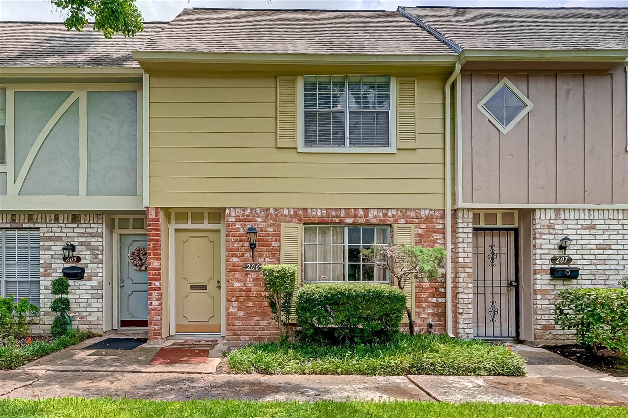 8101 Amelia Road #206 — photo