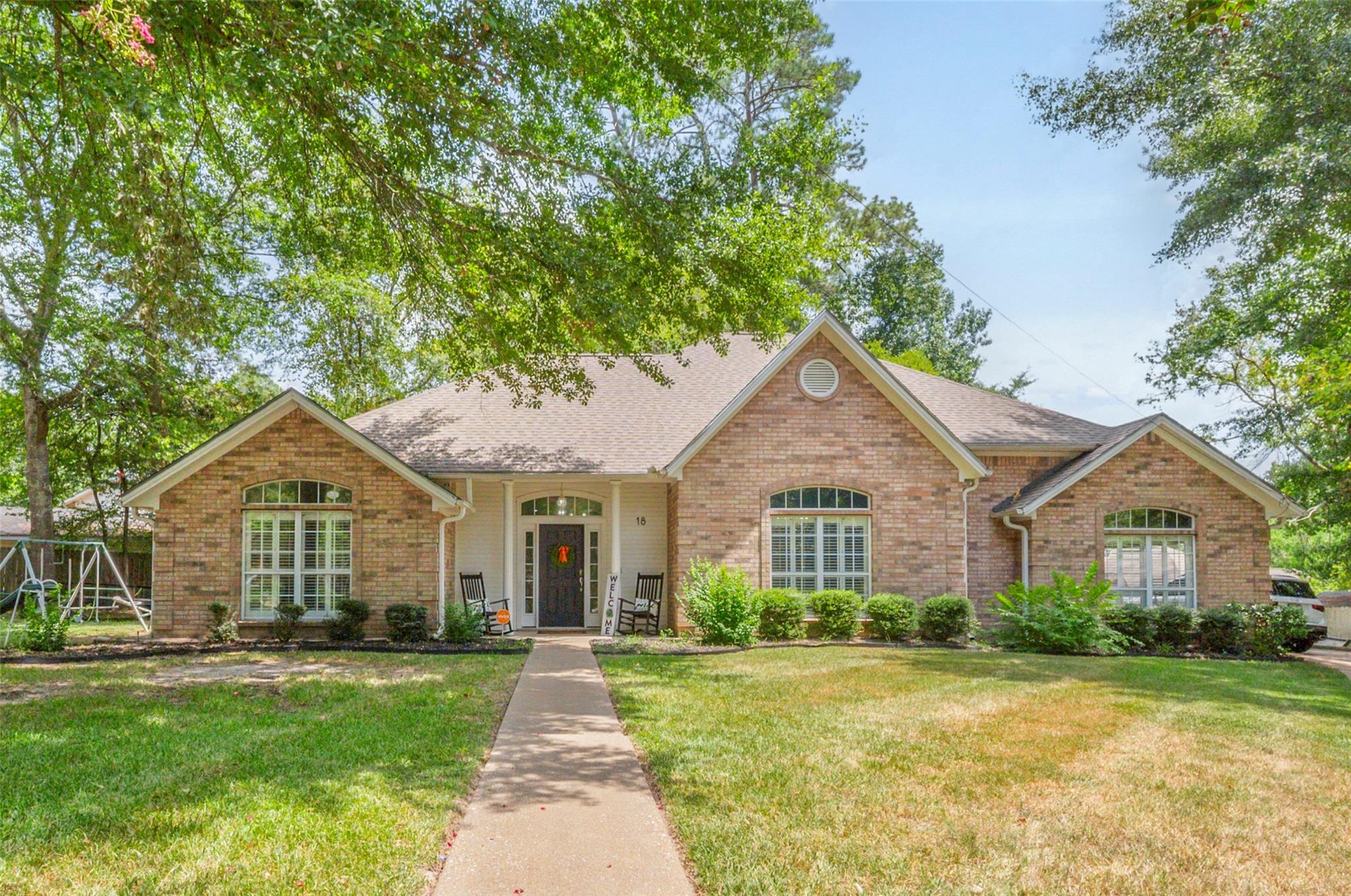 18 Red Oak Lane — photo
