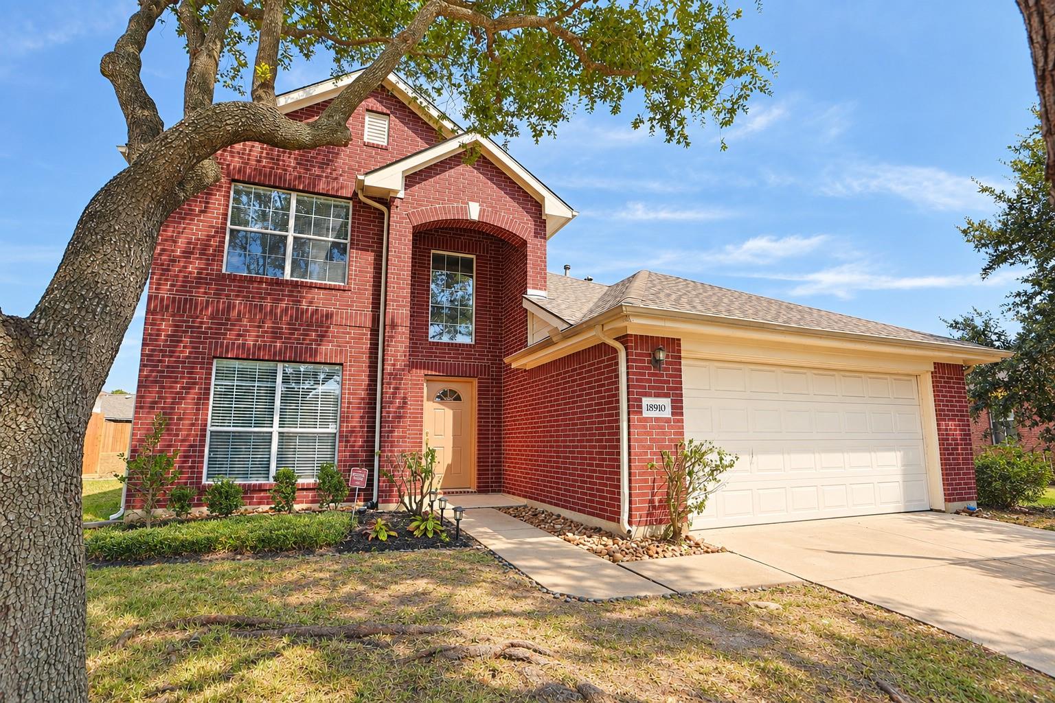 18910 Piney Bend Court — photo