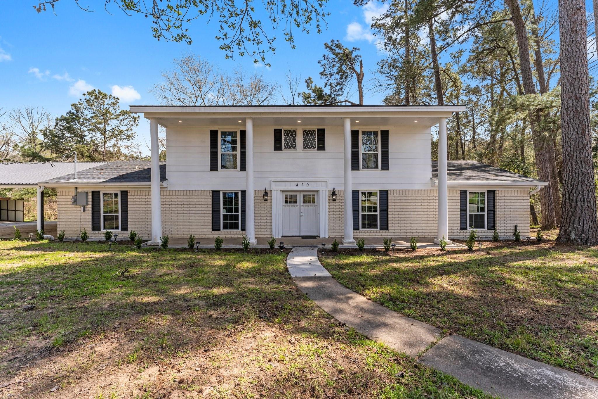 420 E Lake Drive — photo