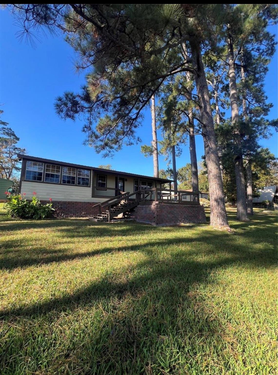 2 Lee Drive — photo