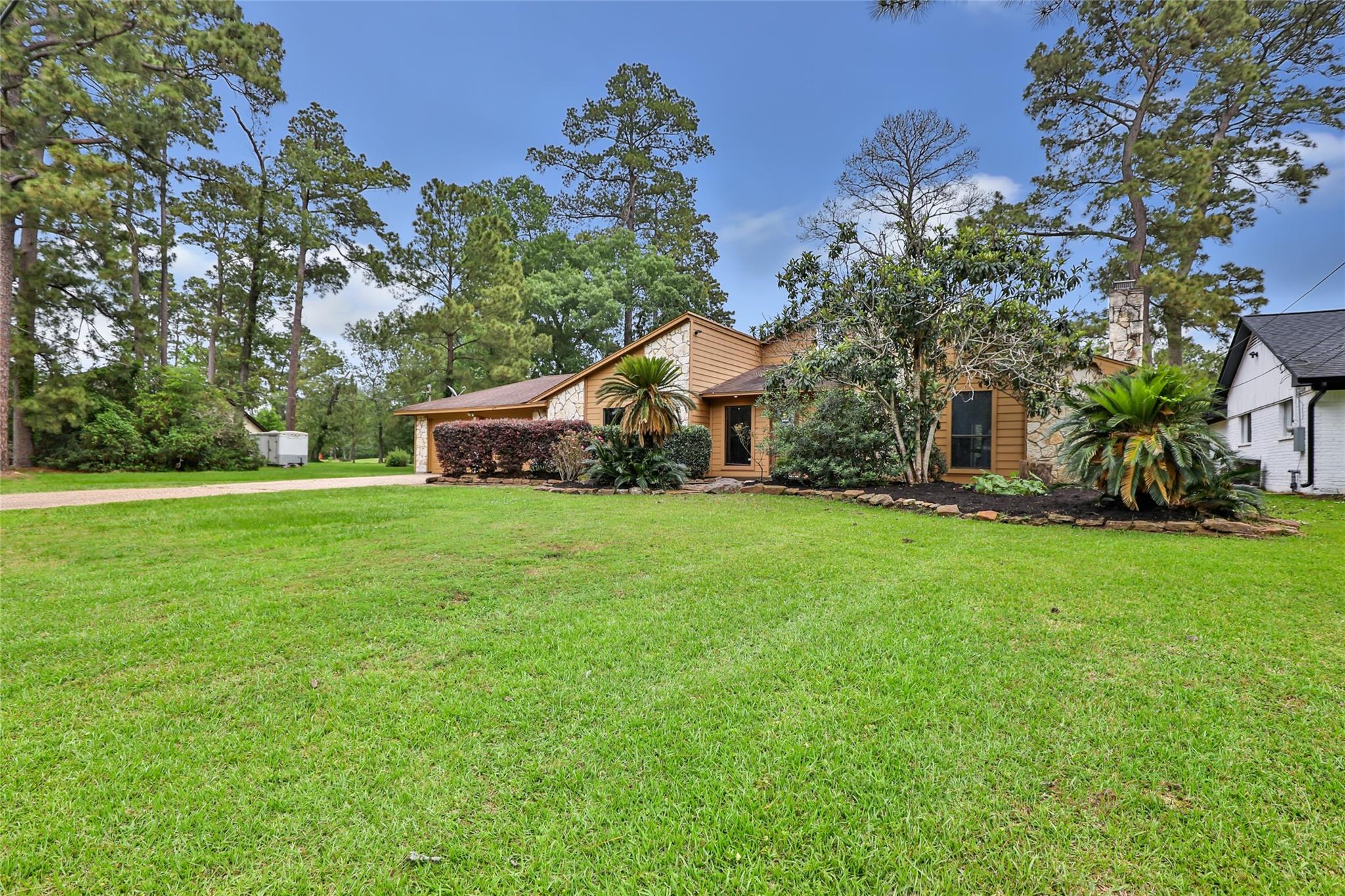 2103 White Feather Trail — photo