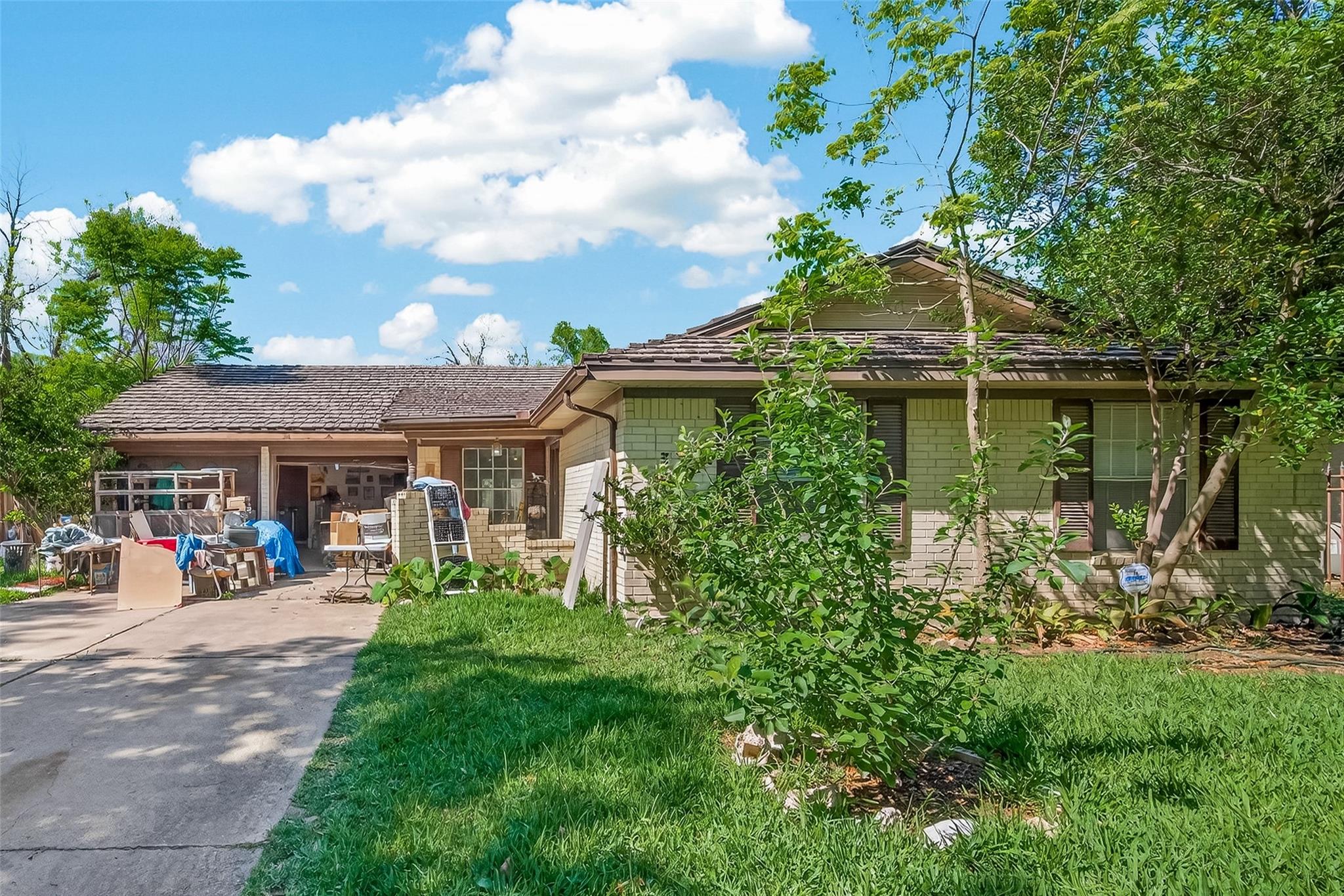 12714 Dermott Drive — photo