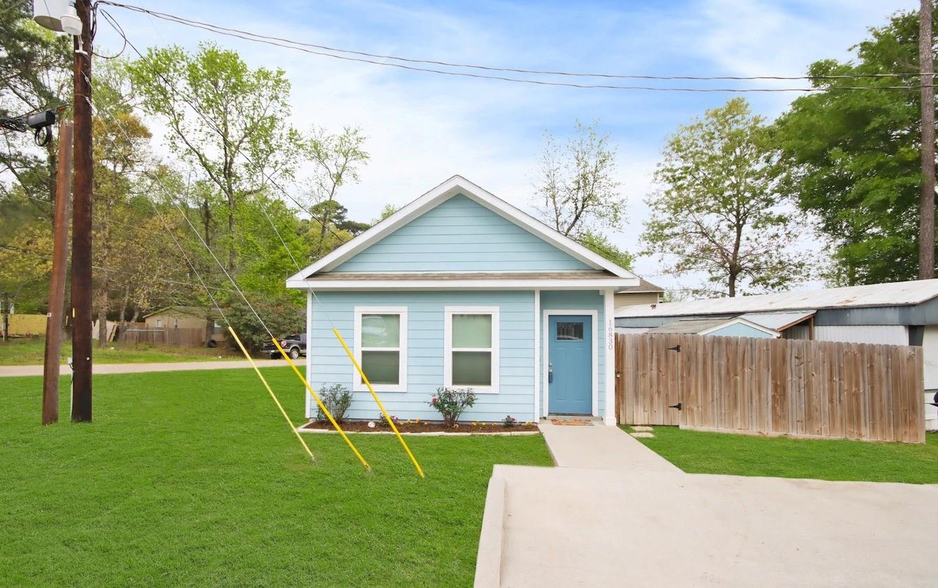 16830 Balmoral — photo